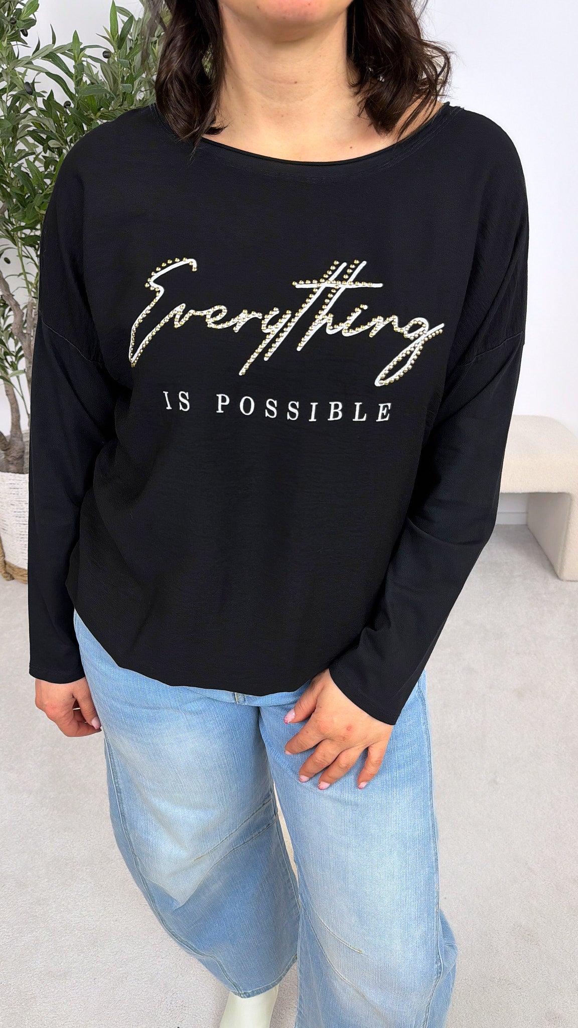 Langarmshirt Everything is Possible *Schwarz*