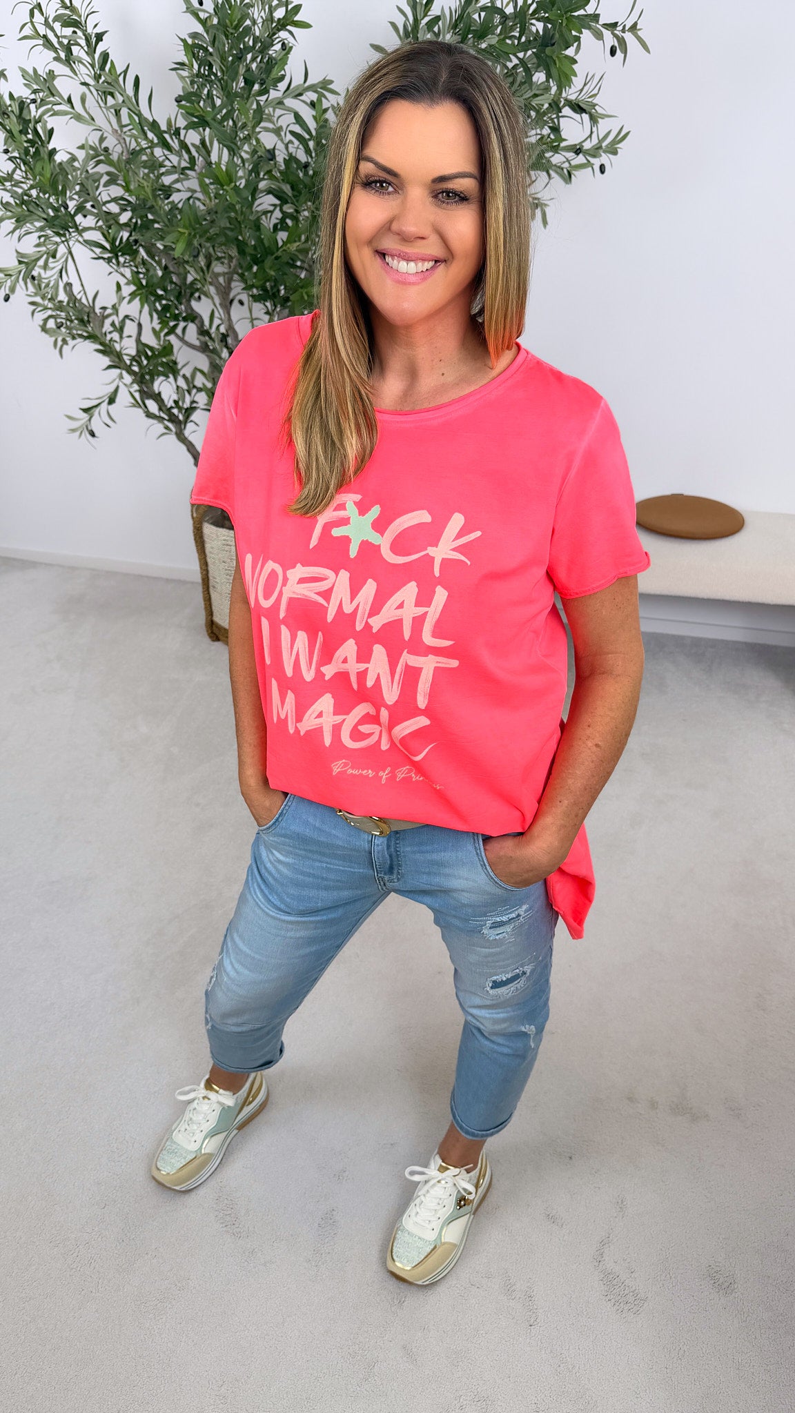 T-Shirt I Want Magic *Neon Apricot*