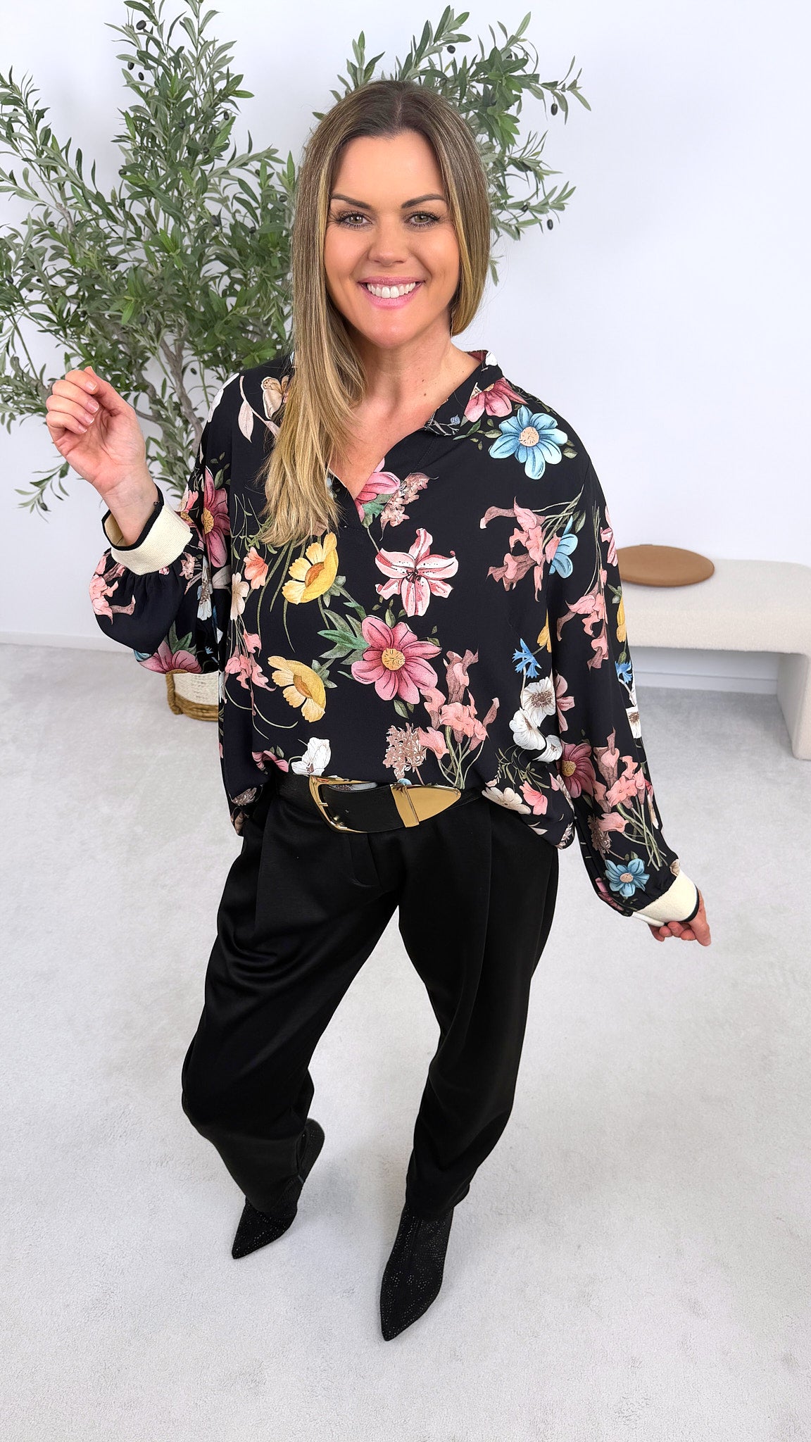 Blusenshirt Gentle Flower