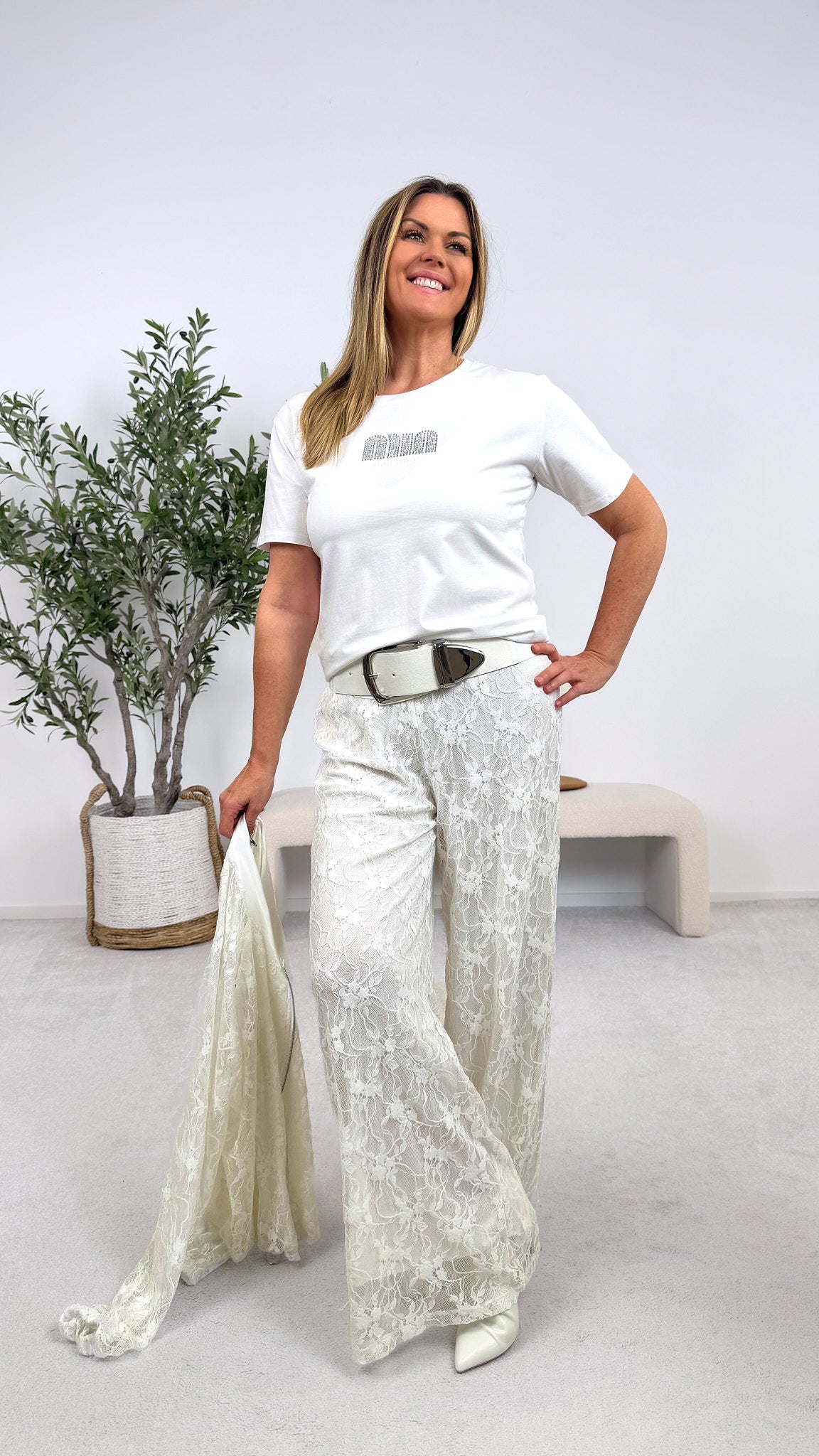 T-Shirt Strong Words *Weiß*