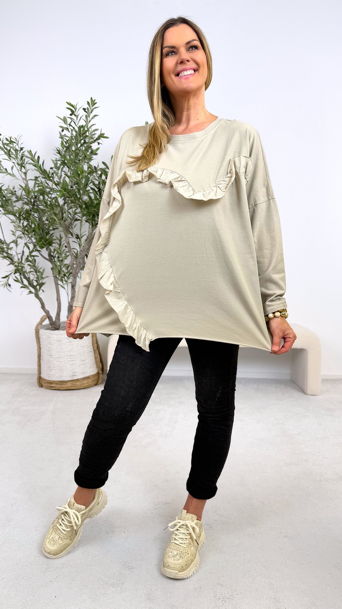Langarmshirt Ruffle Love *Beige*