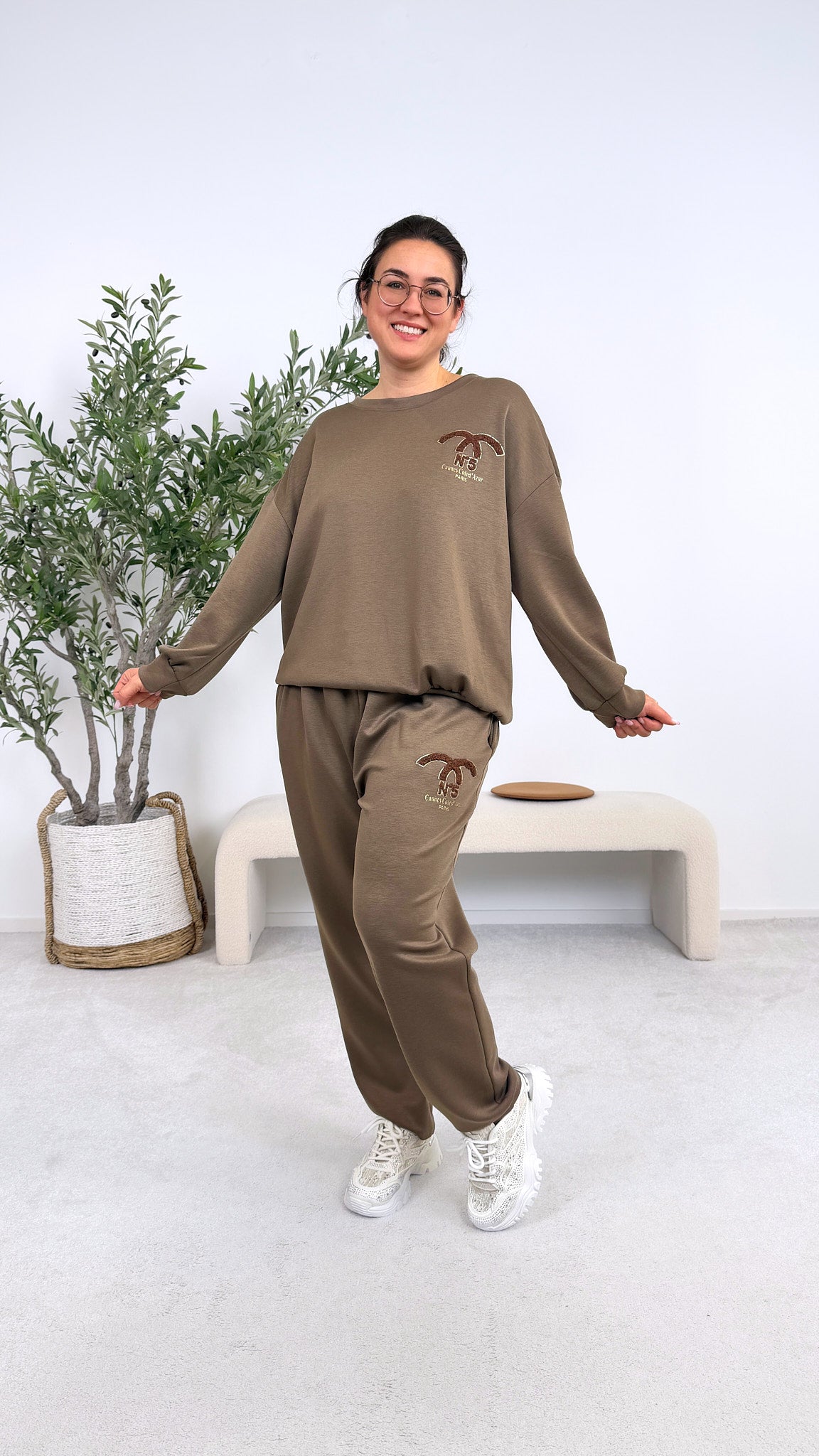 Sweathose Number 5 *Taupe*