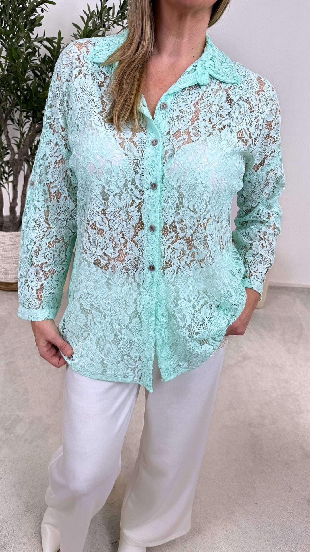 Spitzenbluse True Feminine *Mint*