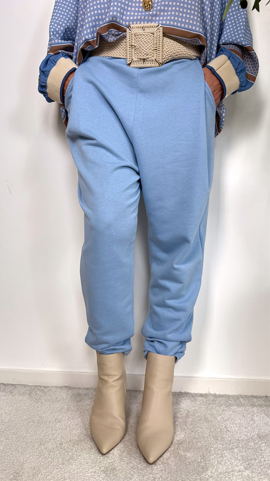 Sweathose Own Your Power *Blau*