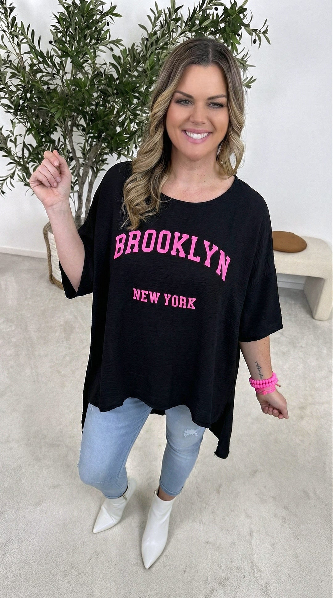 Blusenshirt Queen of the City *Schwarz*