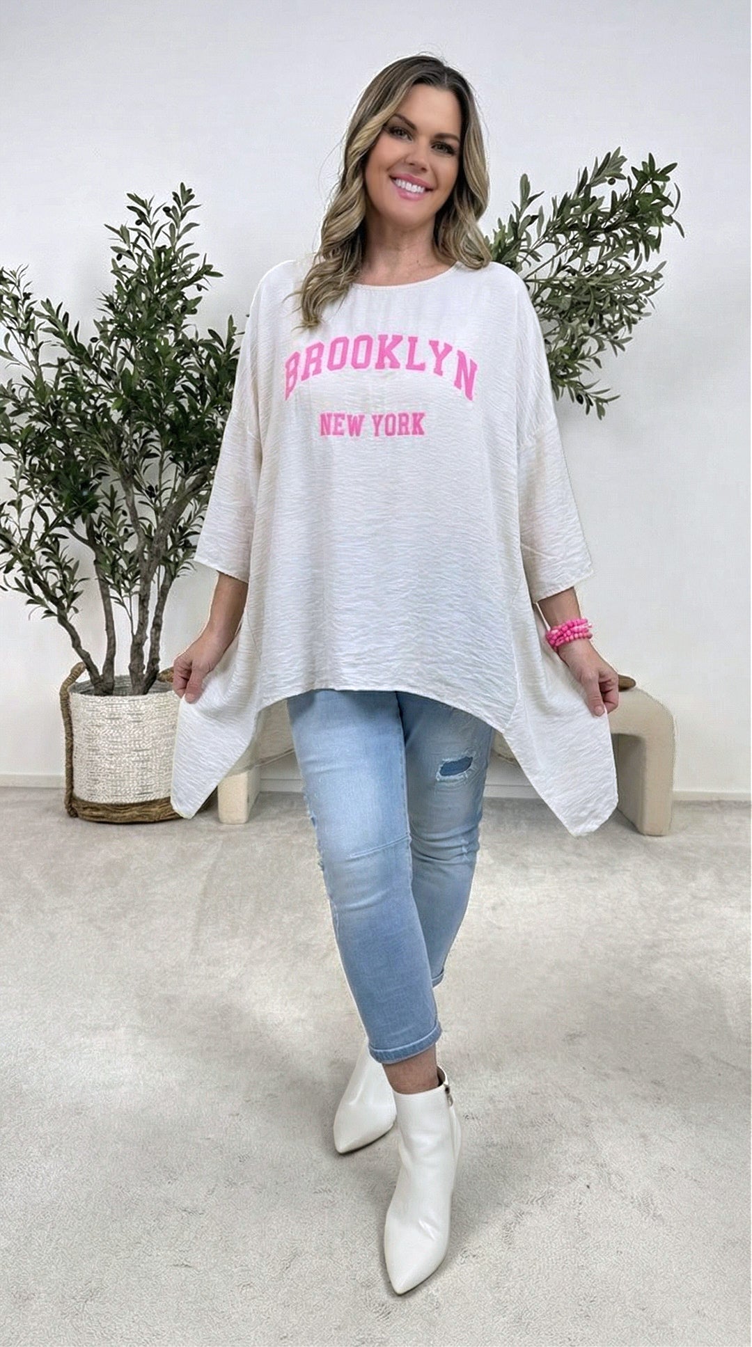 Blusenshirt Queen of the City *Creme*