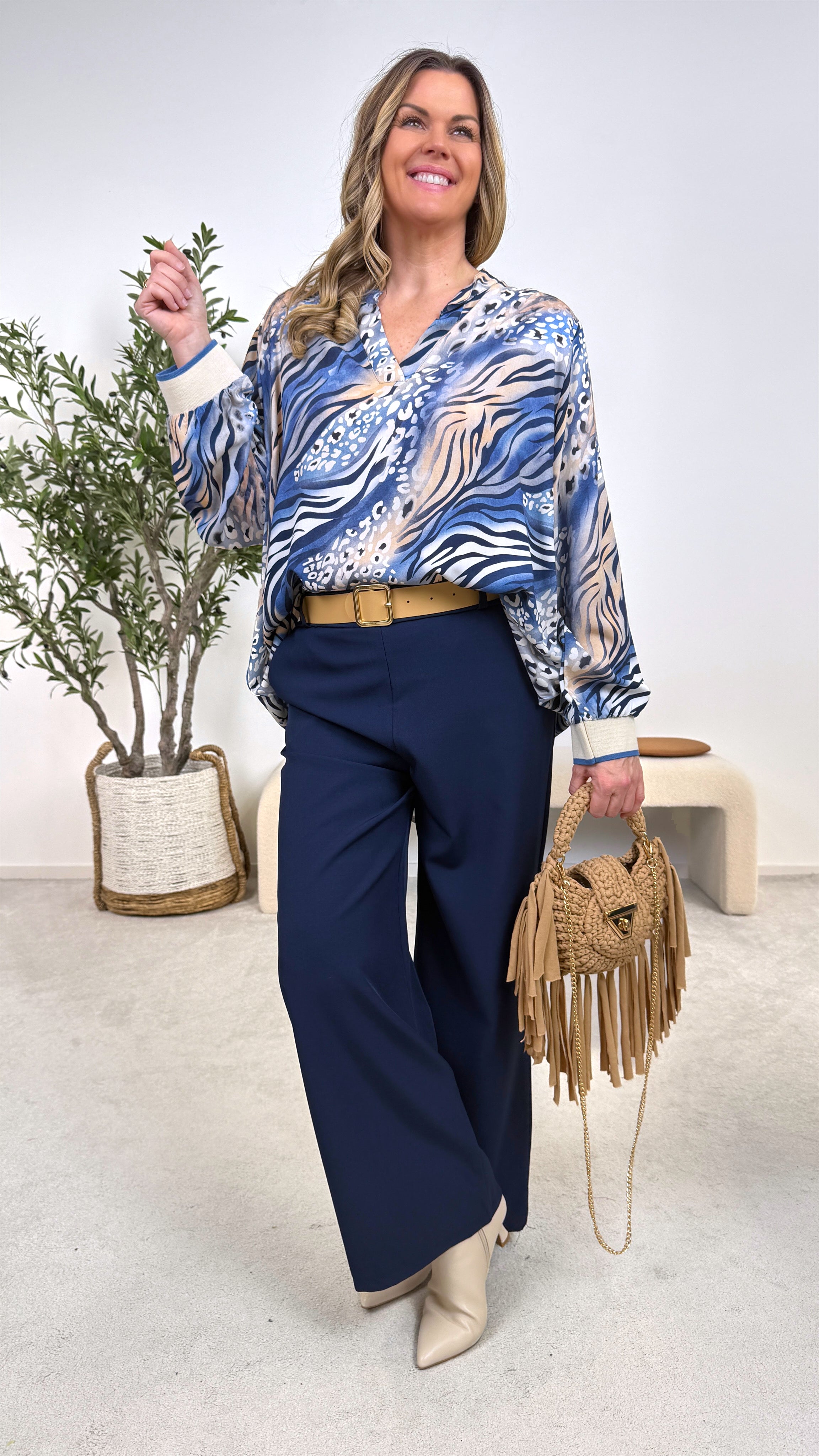 Blusenshirt Wild Essence *Blau*