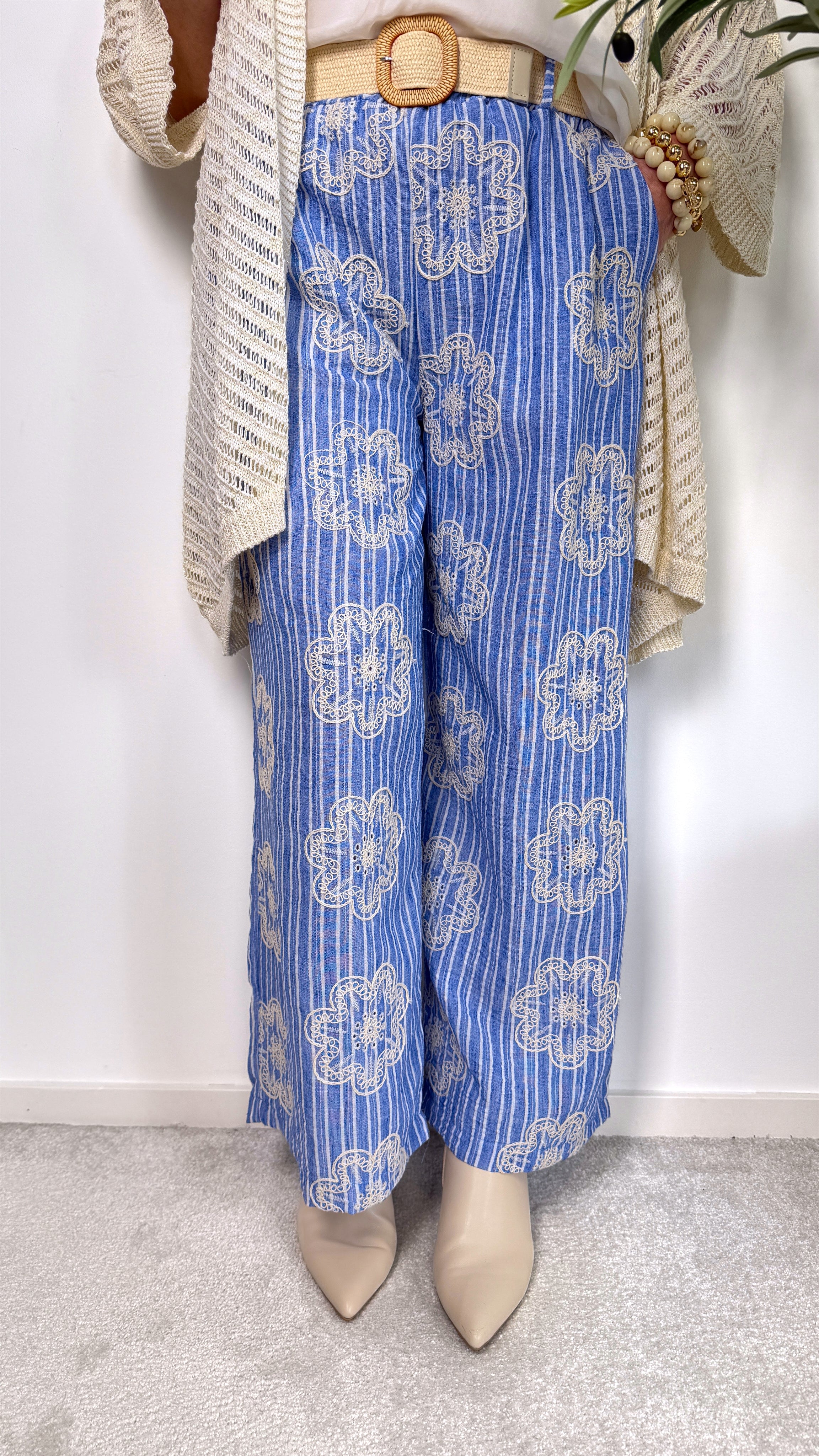 Weite Hose Sunlit Lace