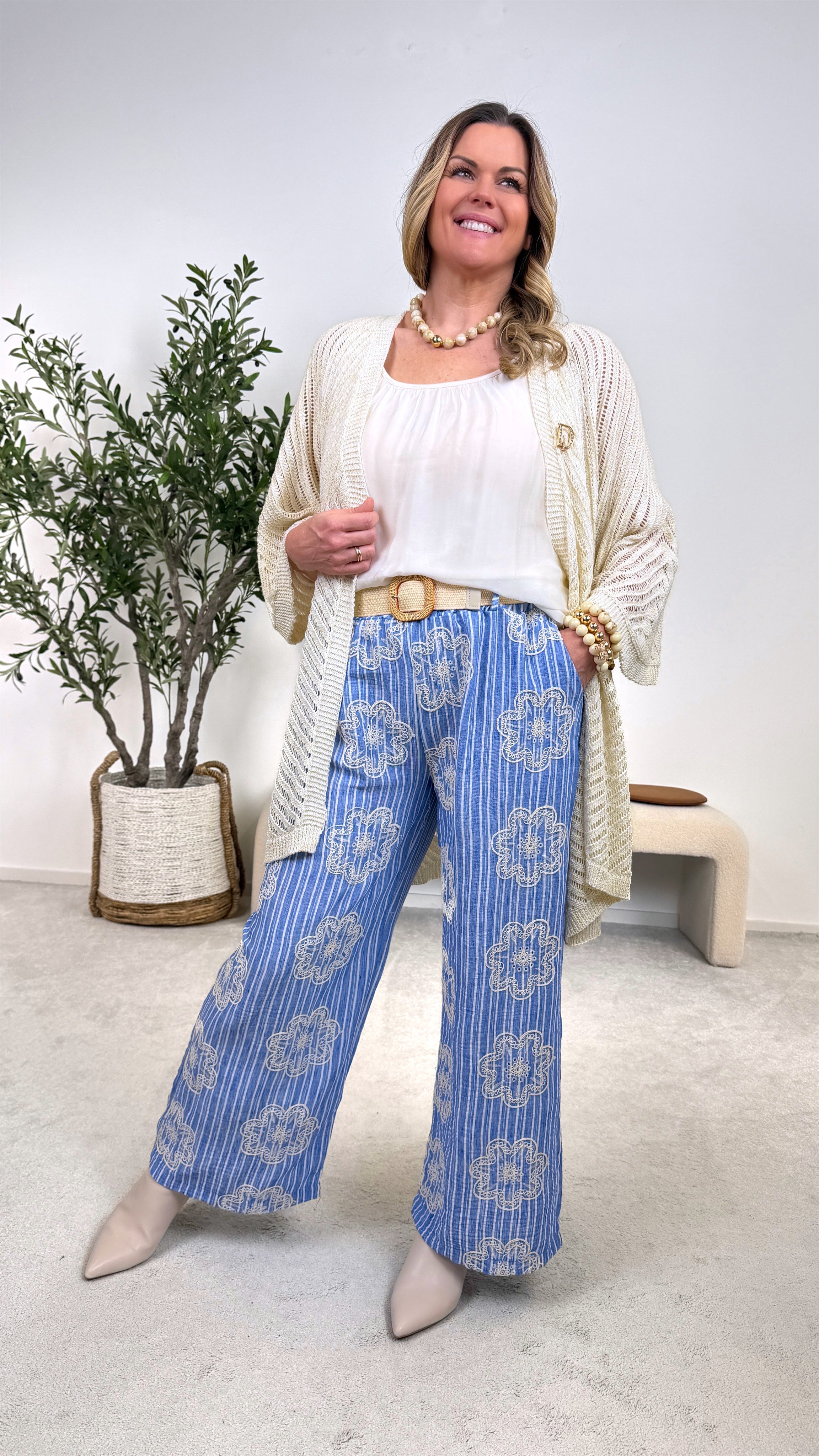 Weite Hose Sunlit Lace