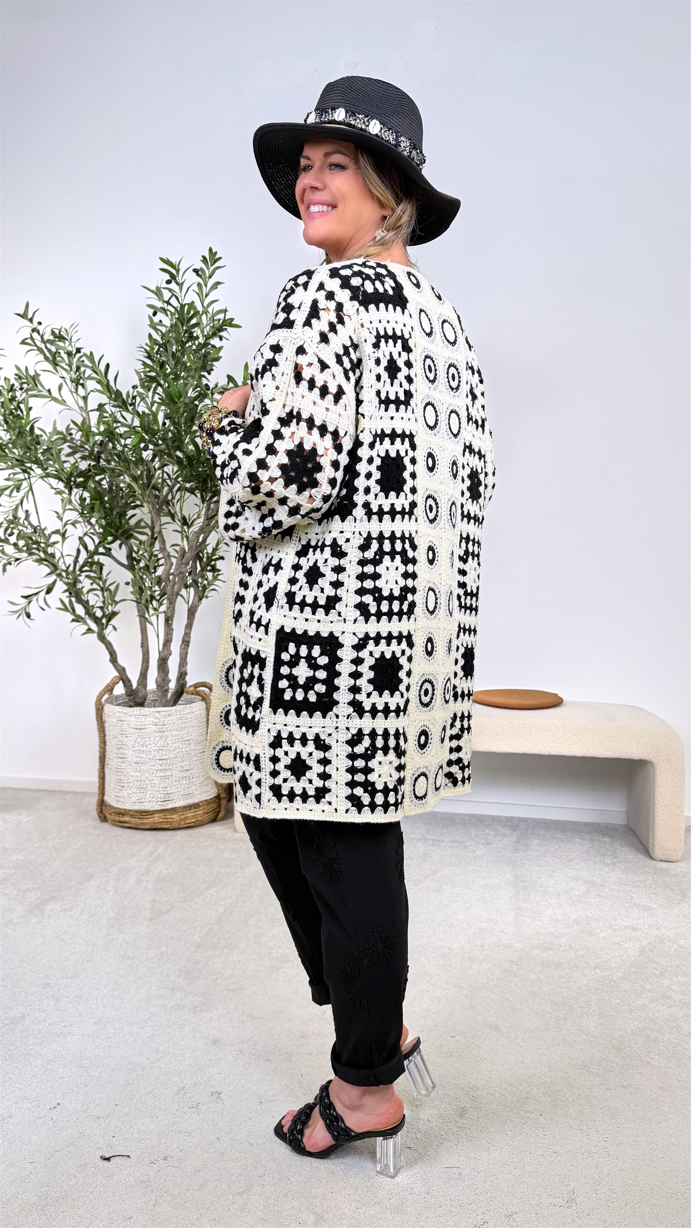 Häkel-Cardigan Crochet Mosaic ZS68036 *Schwarz*