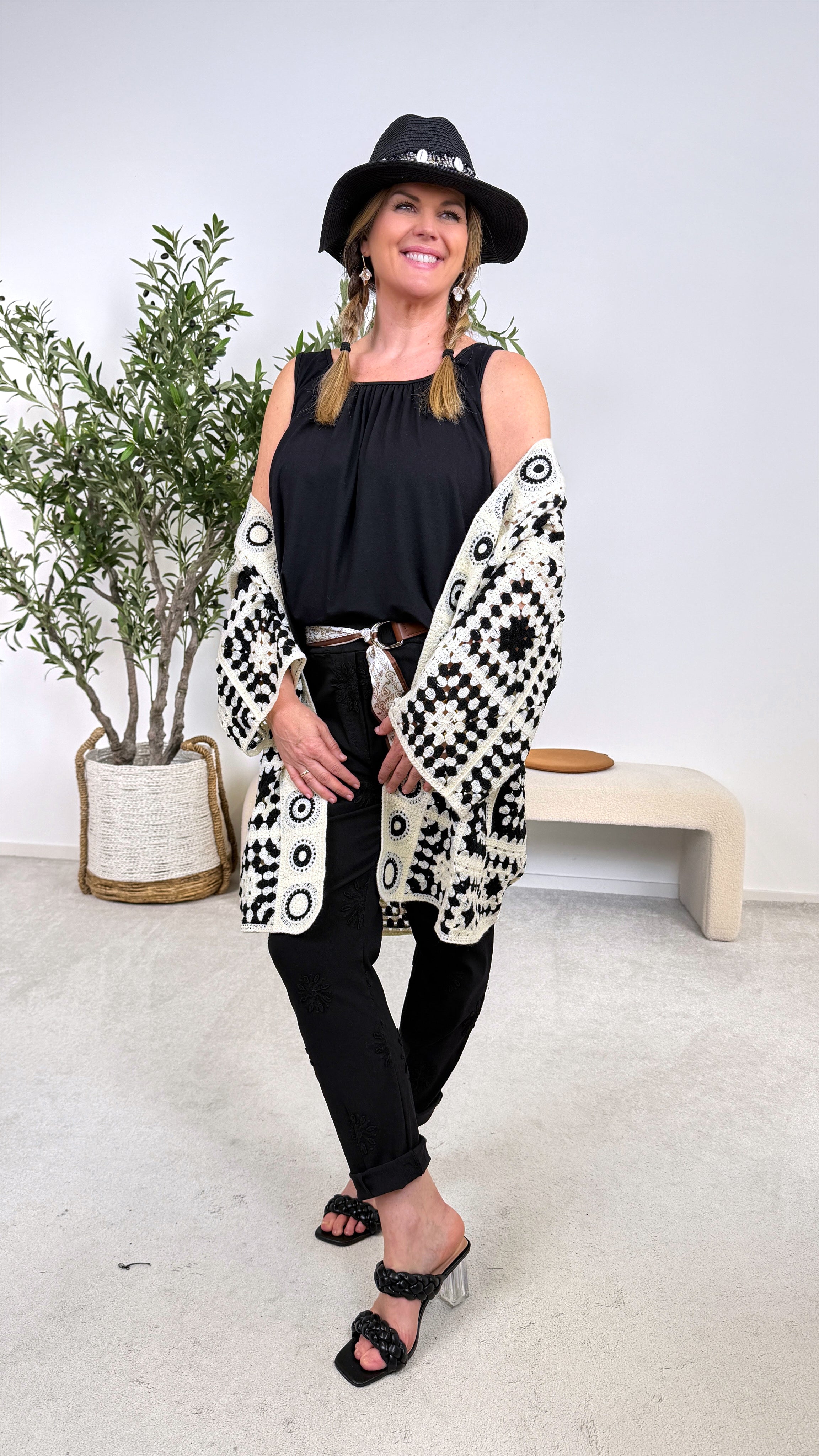 Häkel-Cardigan Crochet Mosaic ZS68036 *Schwarz*