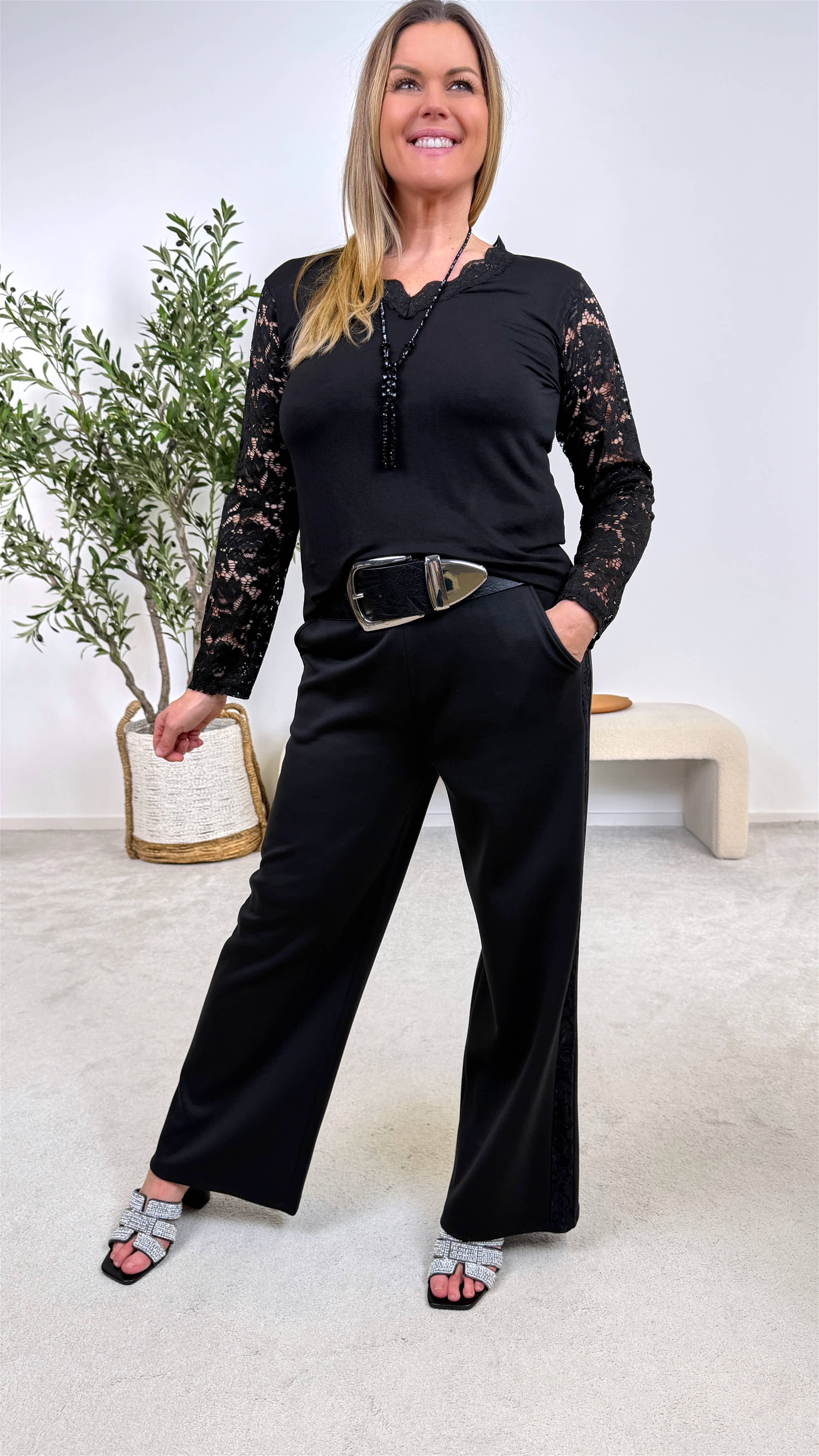 Langarmshirt Gentle Beauty *Schwarz*