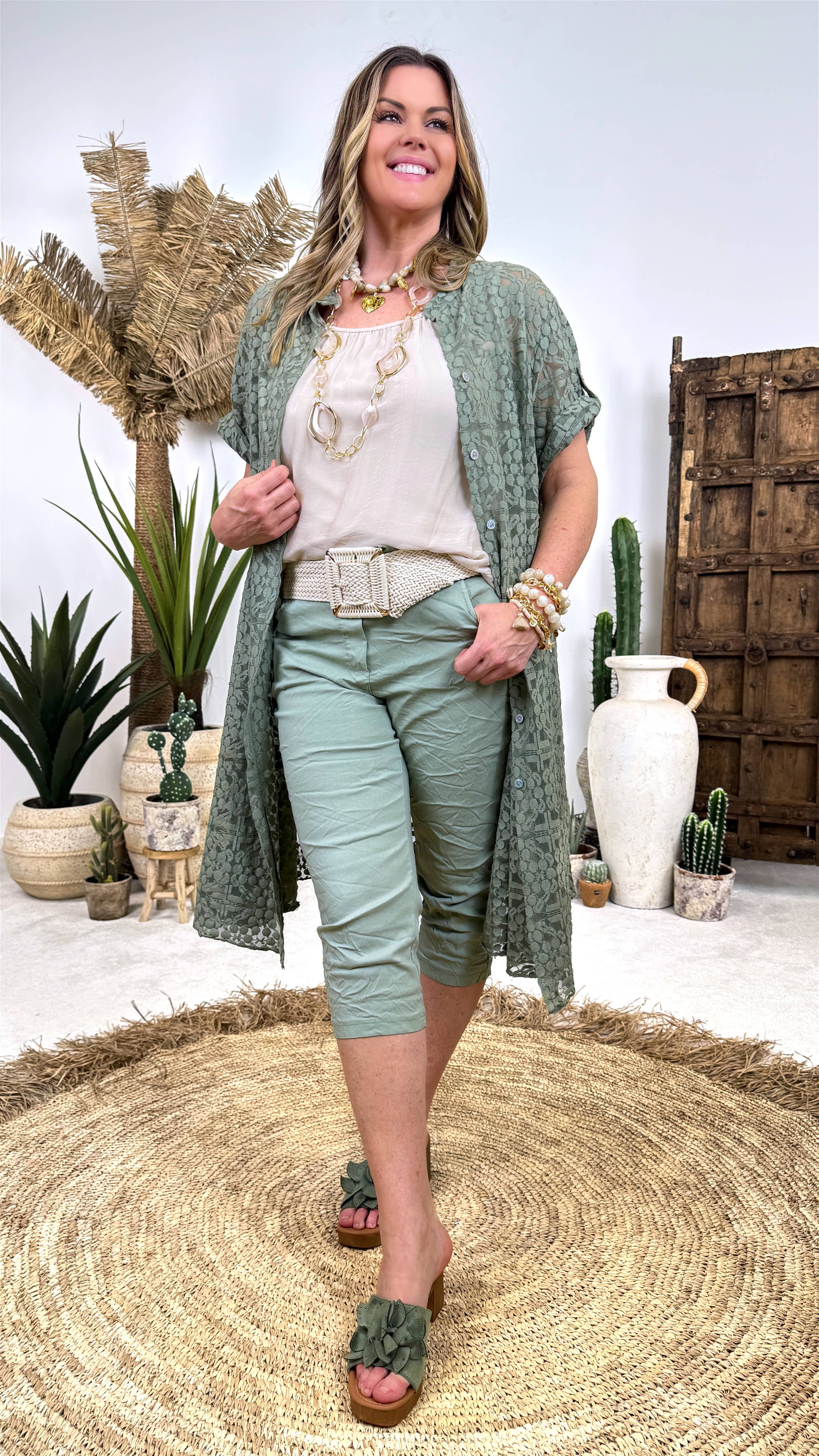 Spitzenbluse Paris Lace (kurz) *Khaki*