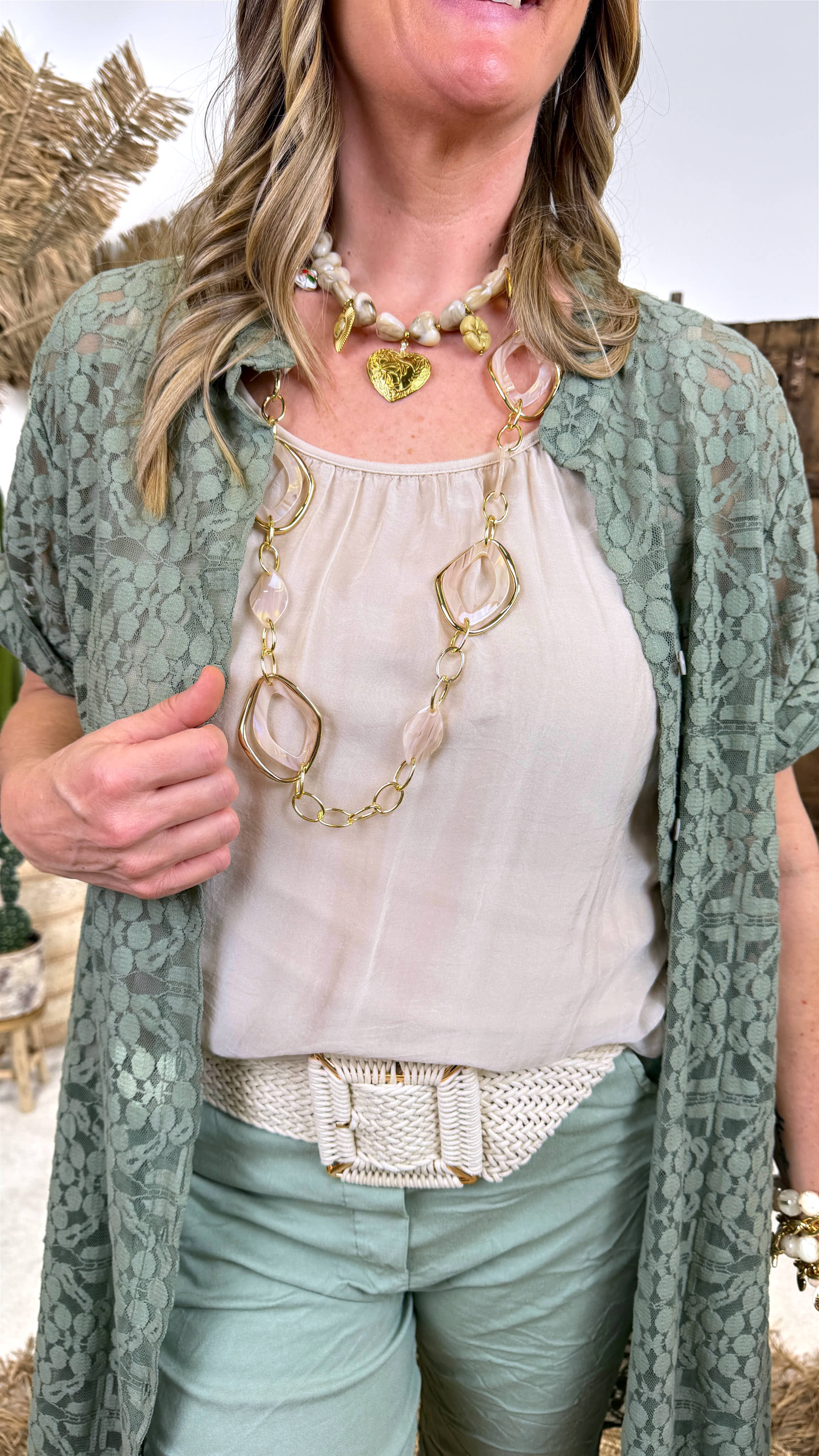 Spitzenbluse Paris Lace (kurz) *Khaki*