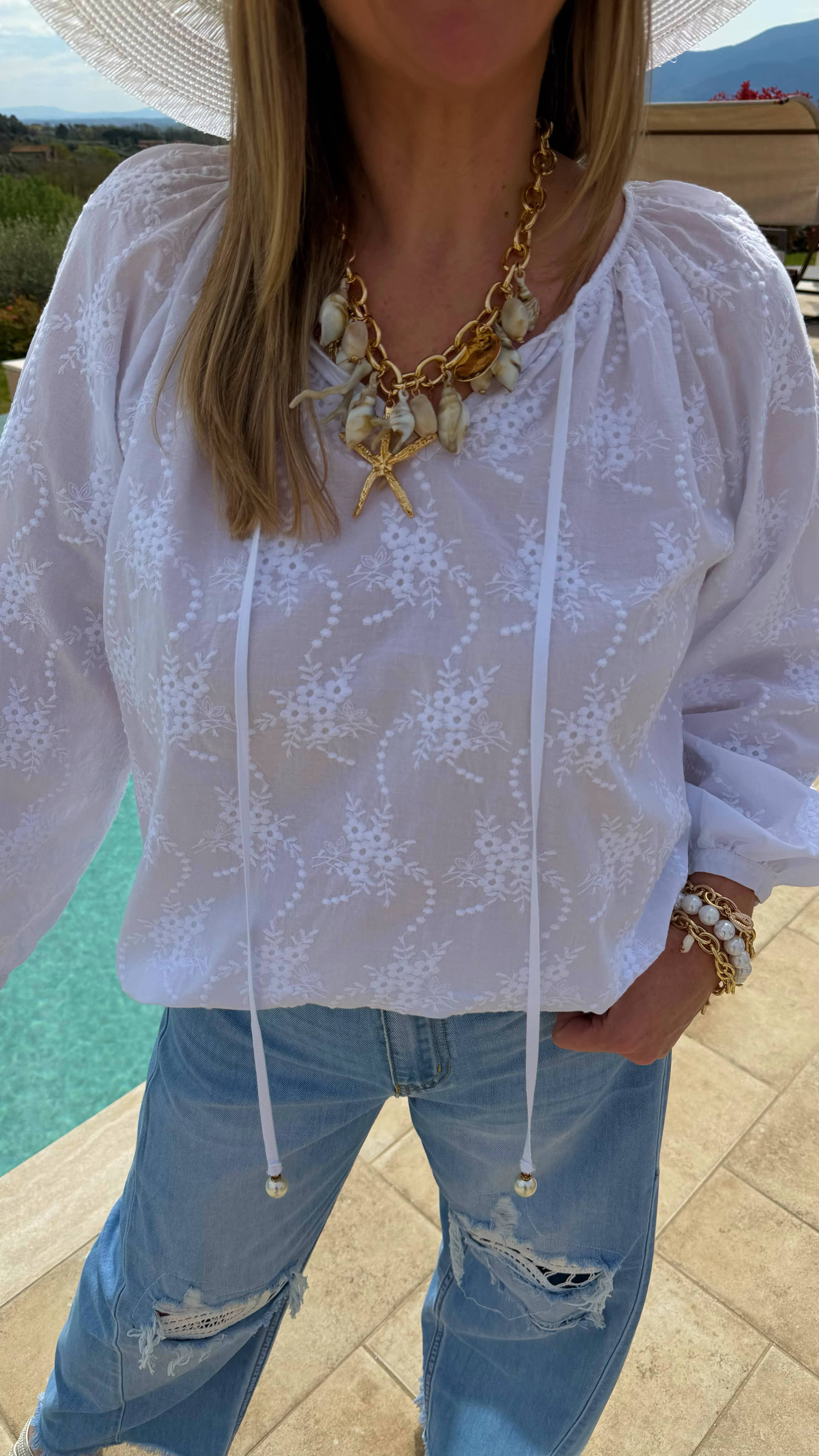 Bluse Light Embroidery *Weiß*