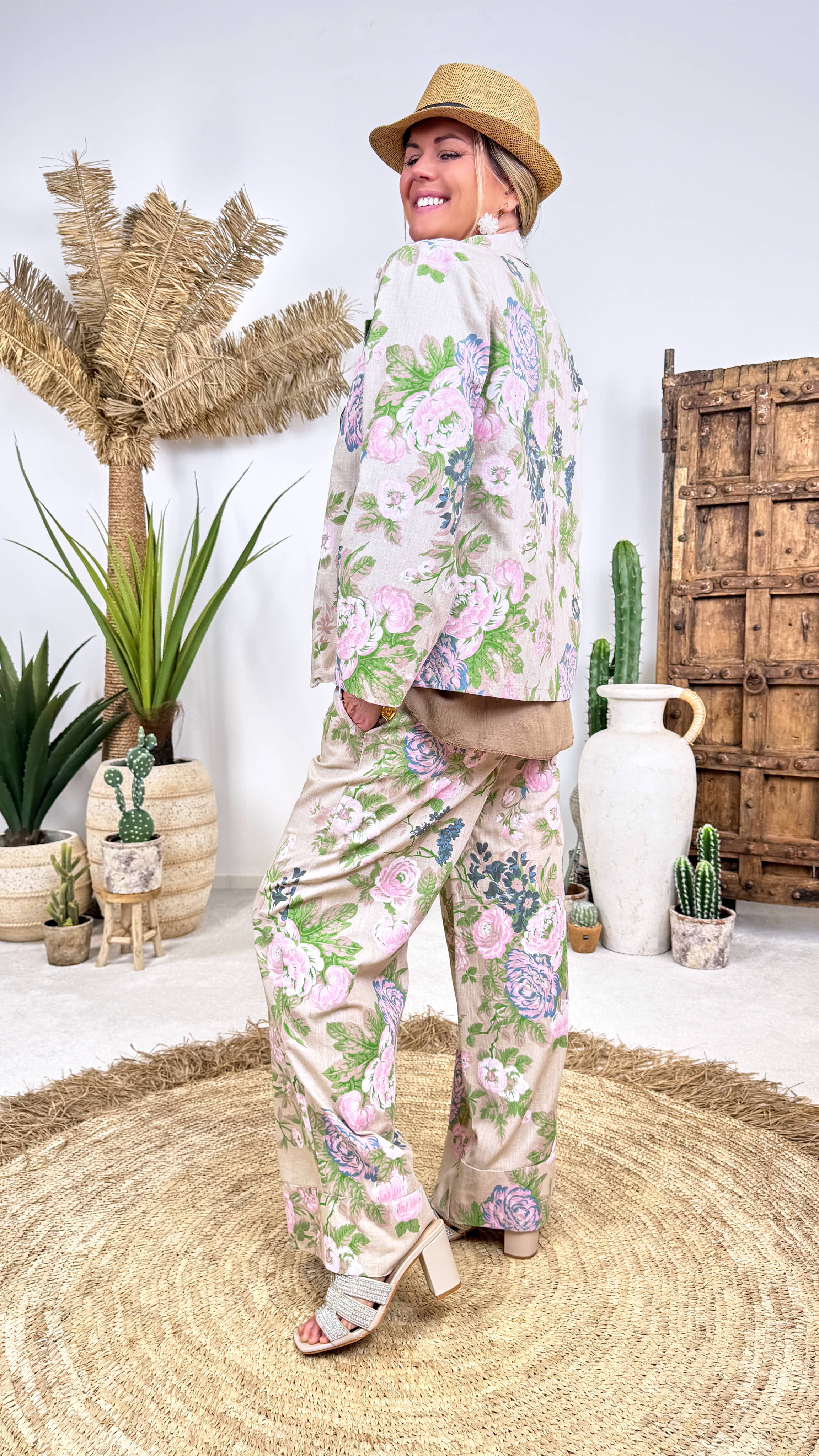 Weite Leinen-Hose Flower Magic *Große Blume*