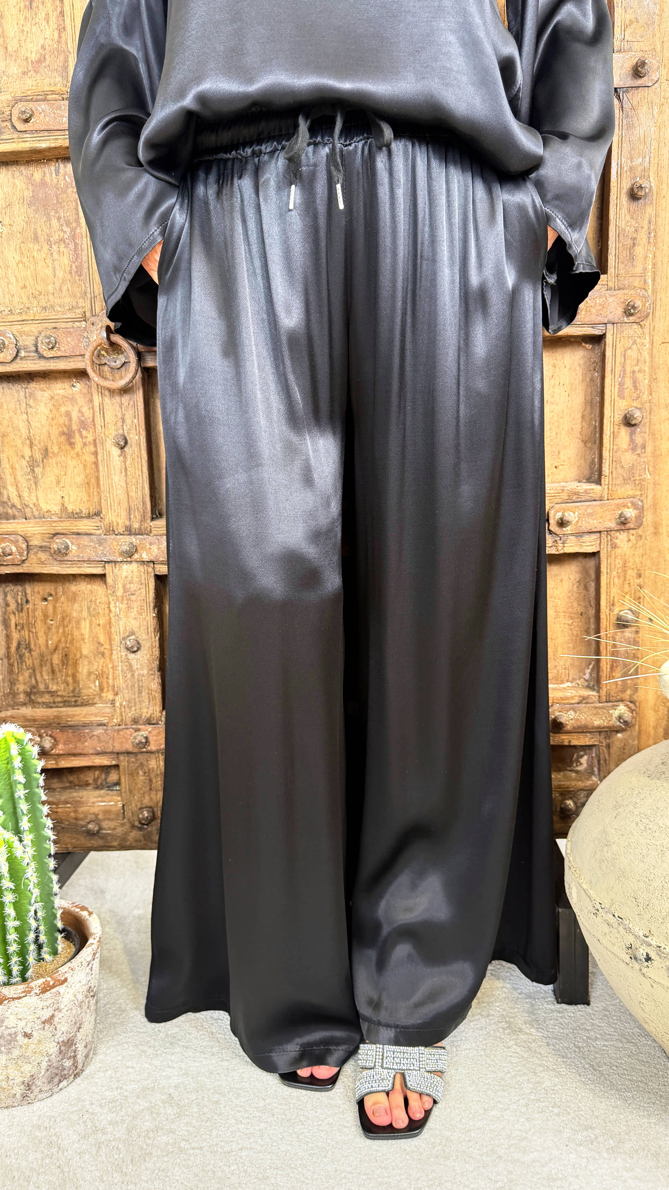 Weite Hose Silk Touch *Schwarz*