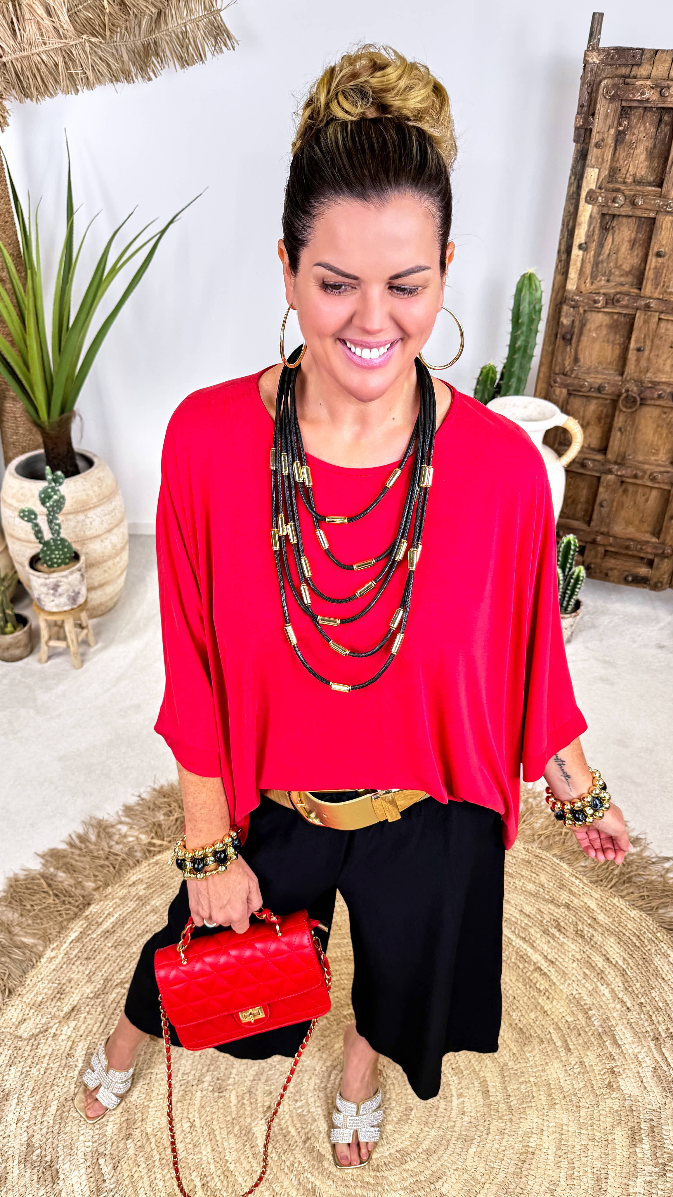 Oversized Shirt Lady in Love *Rot*