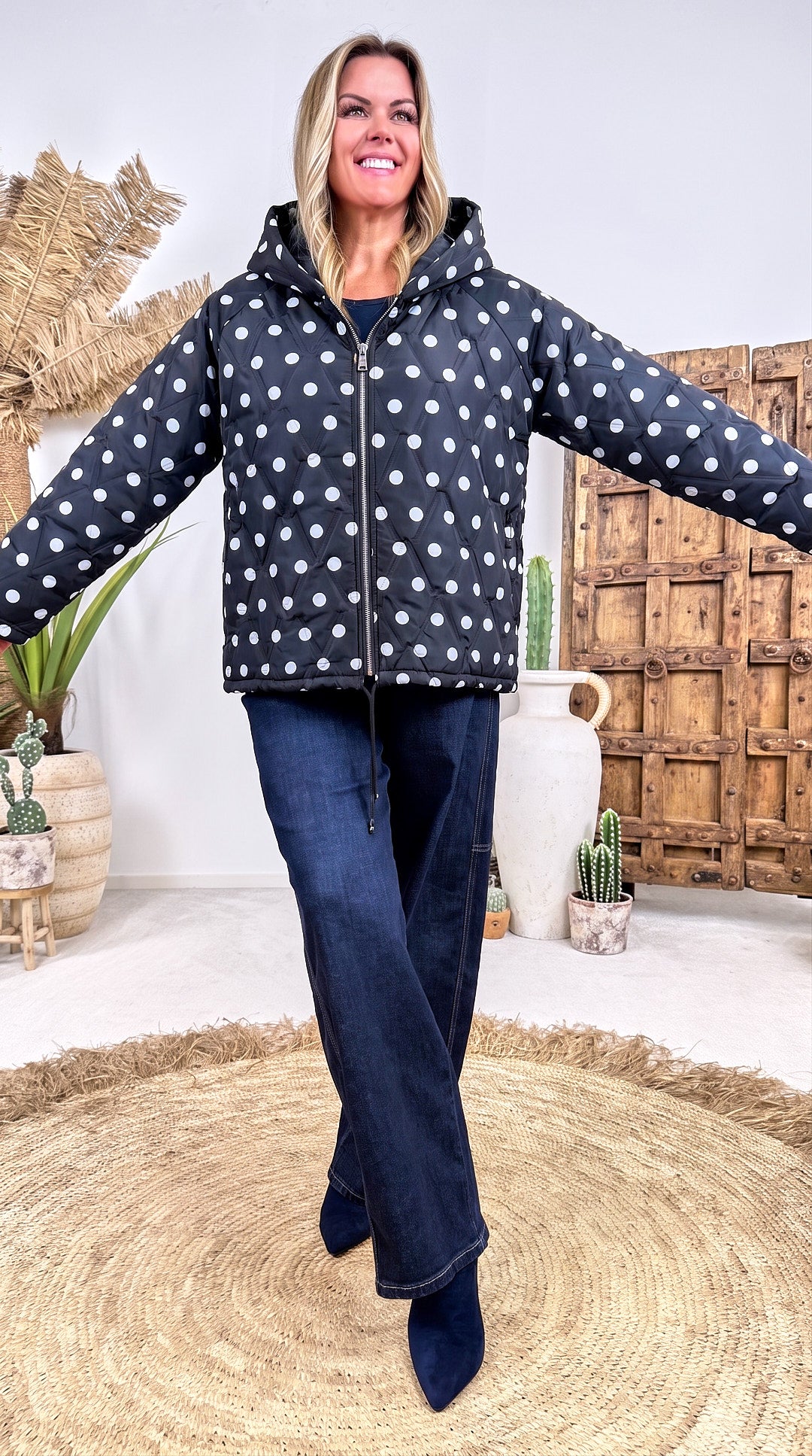 Dünne Steppjacke Polkabeat *Schwarz*
