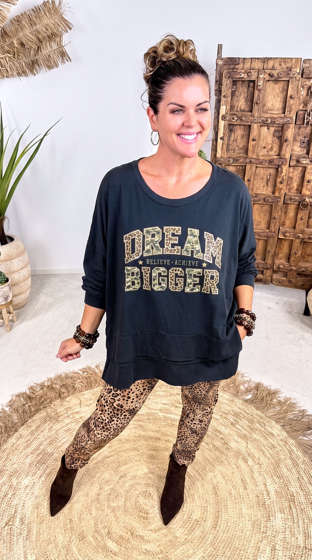Sweatshirt Dream Bigger *Schwarz*