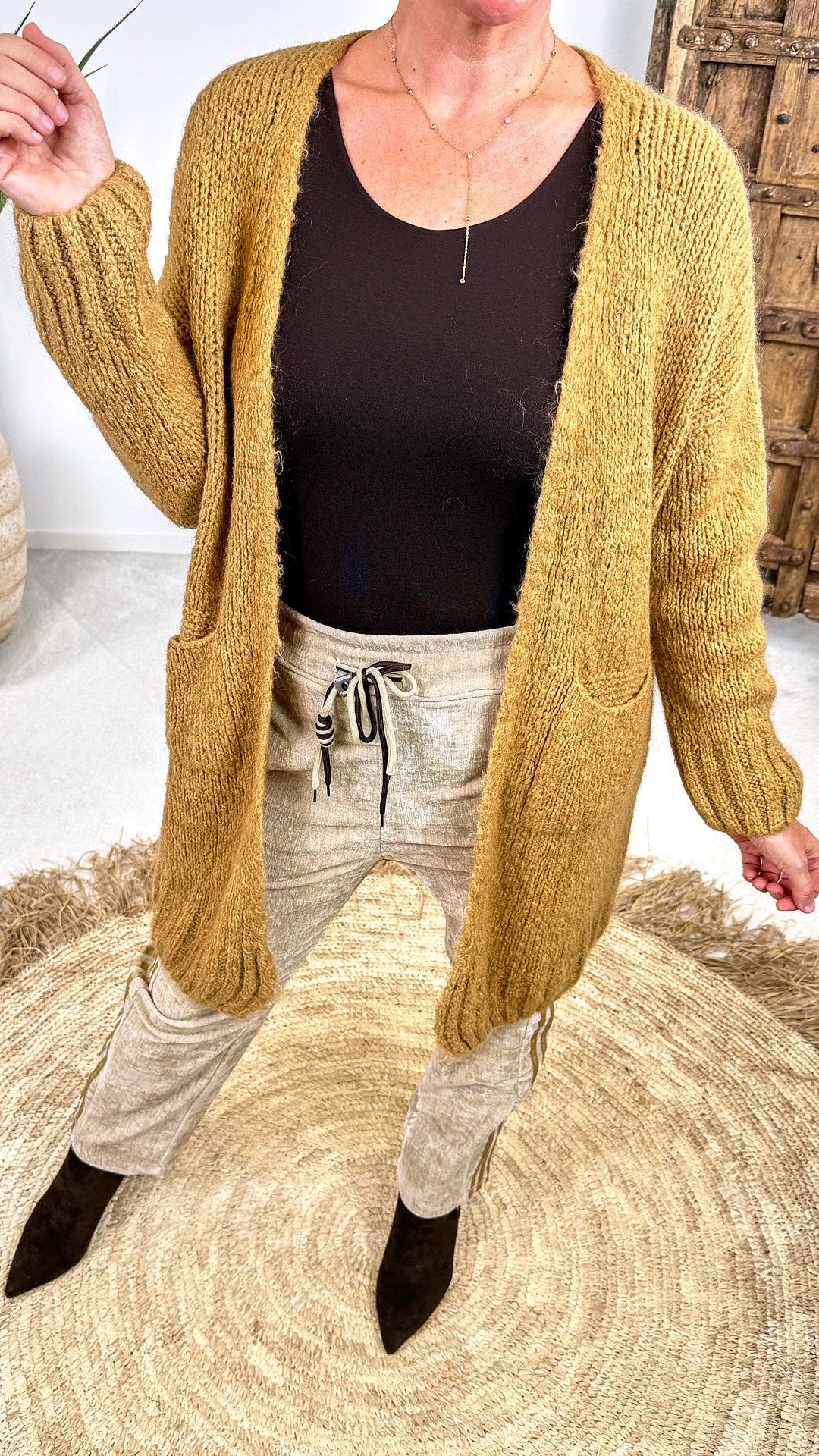 Lange Strickjacke Brúnn *Camel*