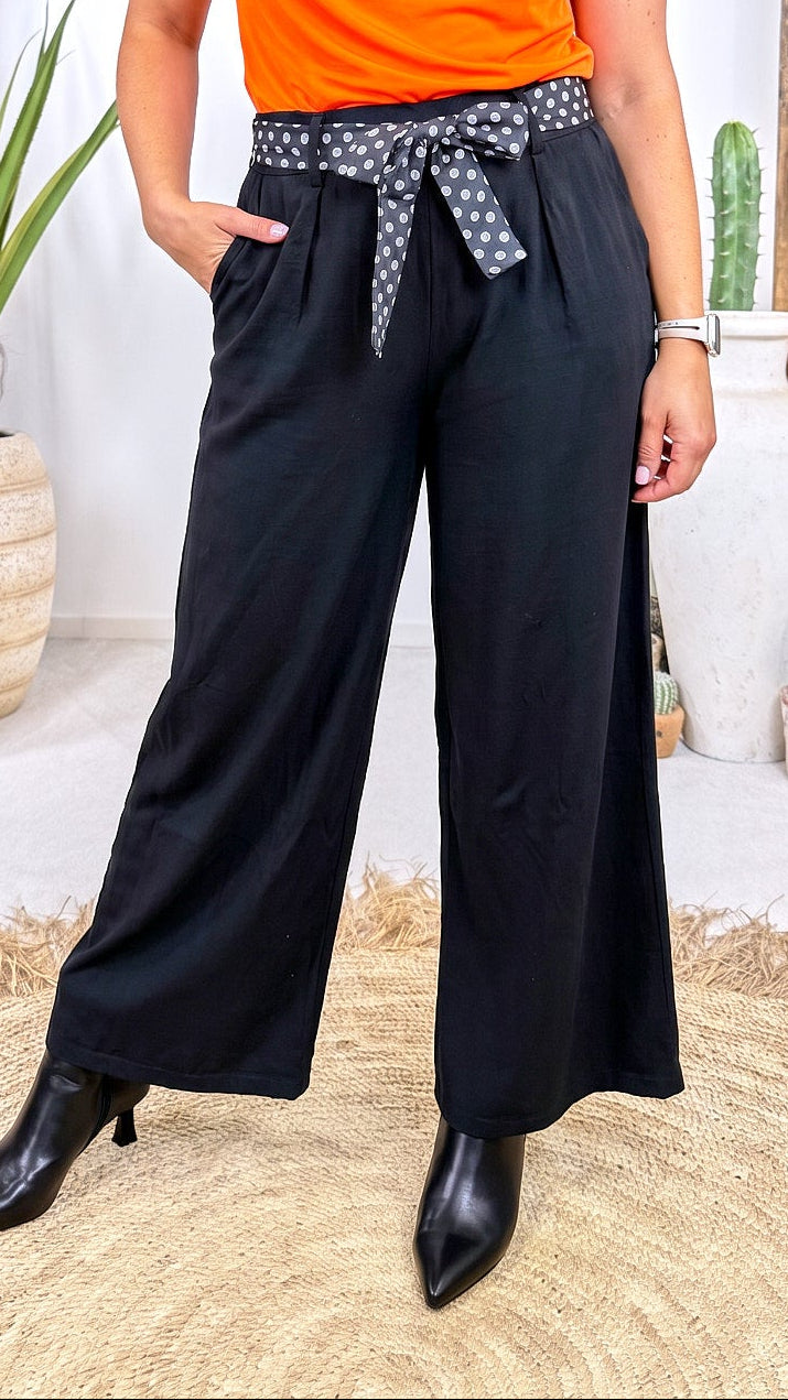 Hose Dot Chic *Schwarz*