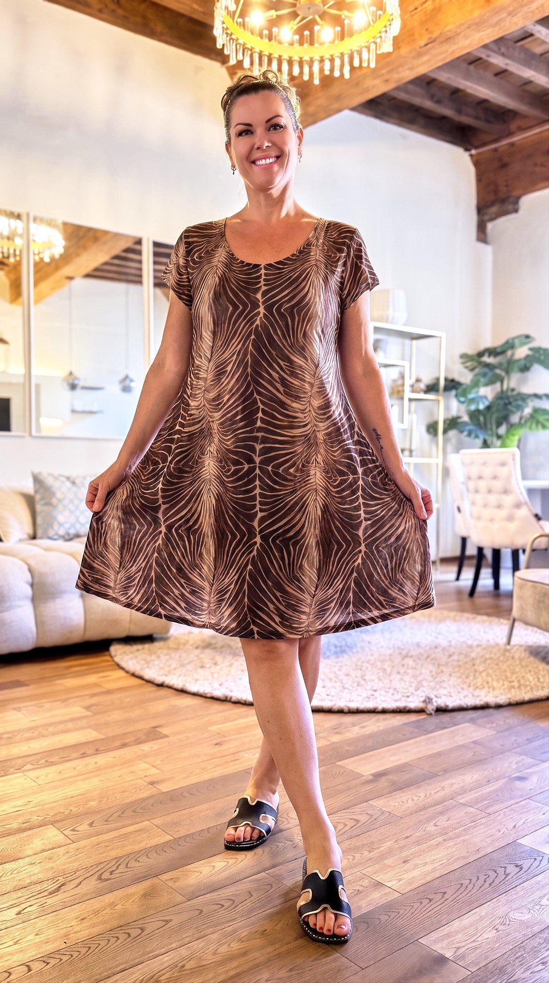 Kurzes Kleid Sediment *Schoko*
