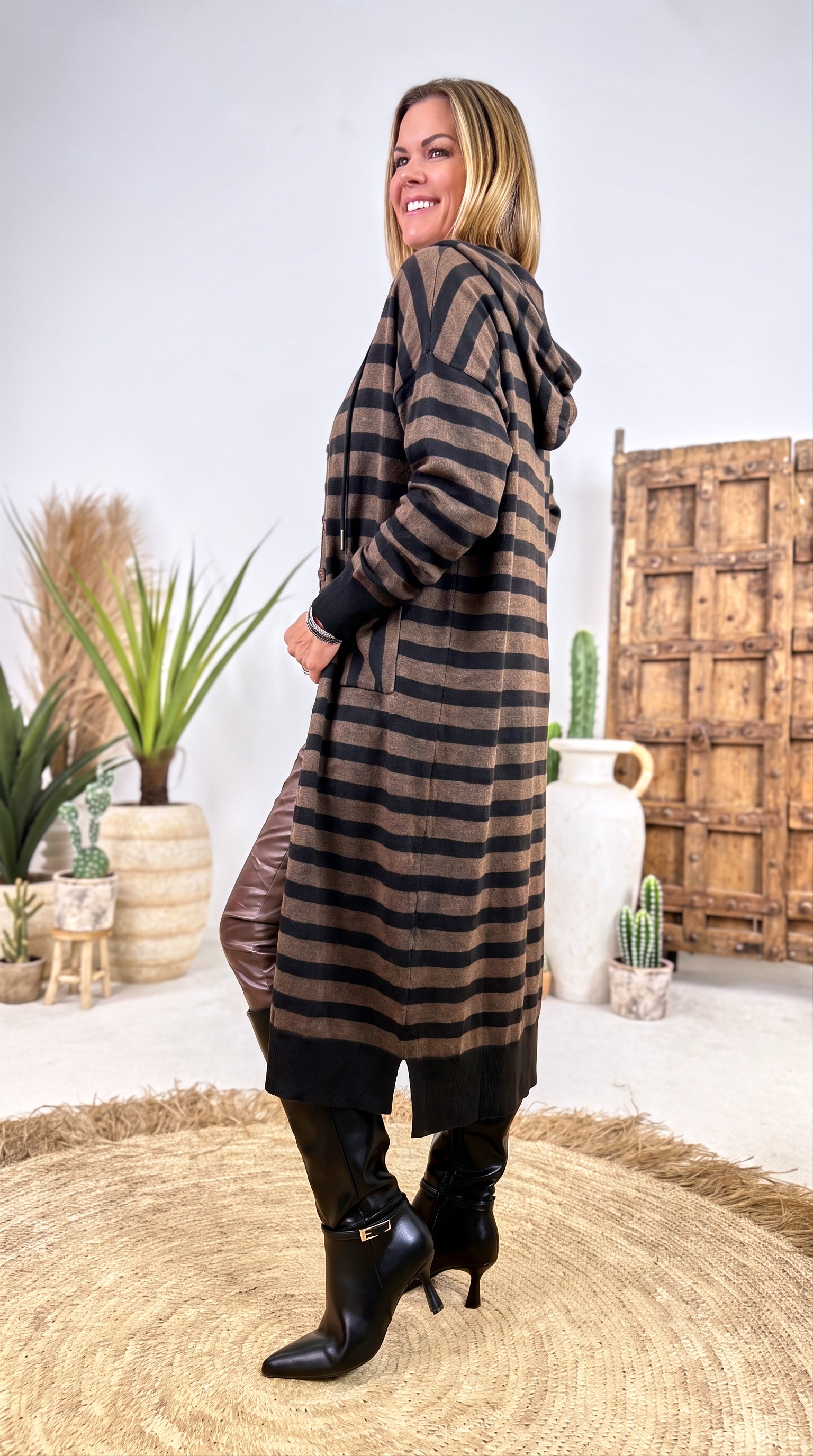 Lange Strickjacke Autumn Anchor *Schoko*