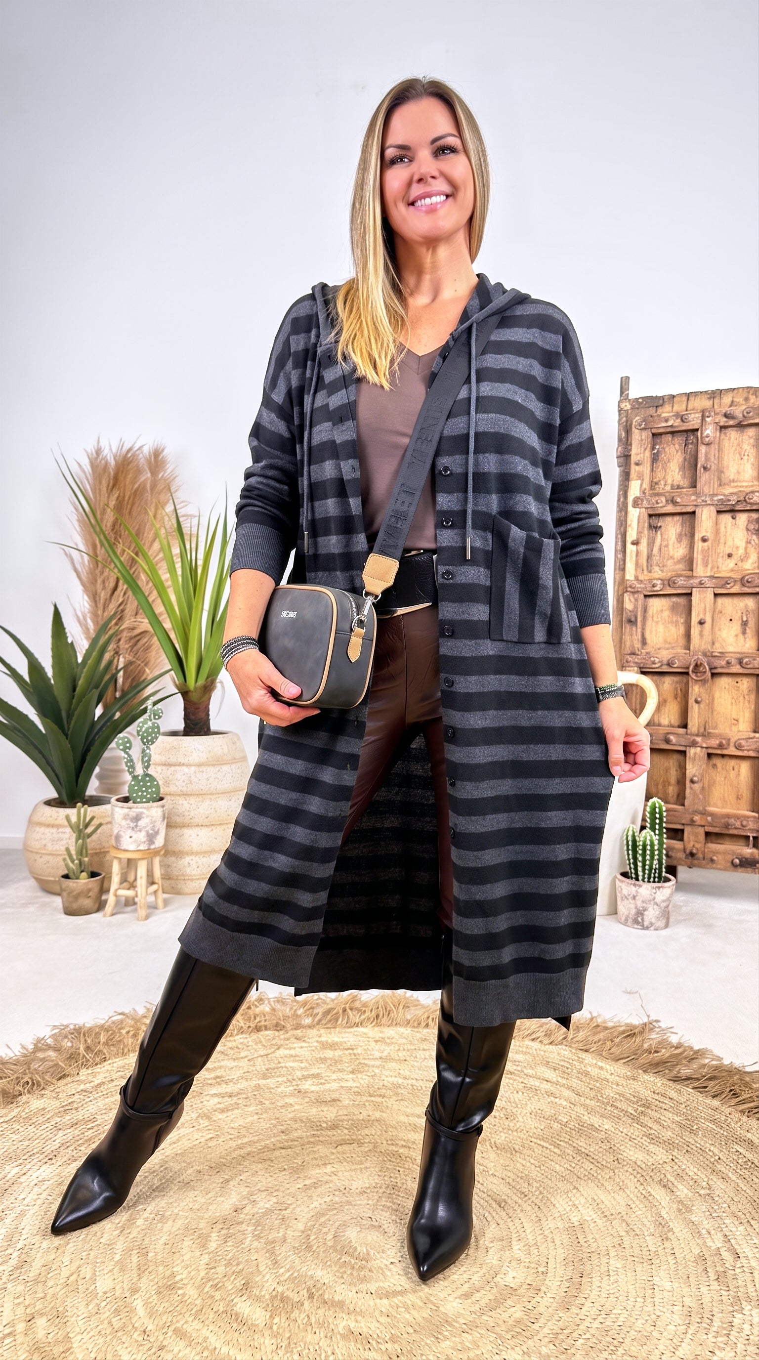 Lange Strickjacke Autumn Anchor *Dunkelgrau*
