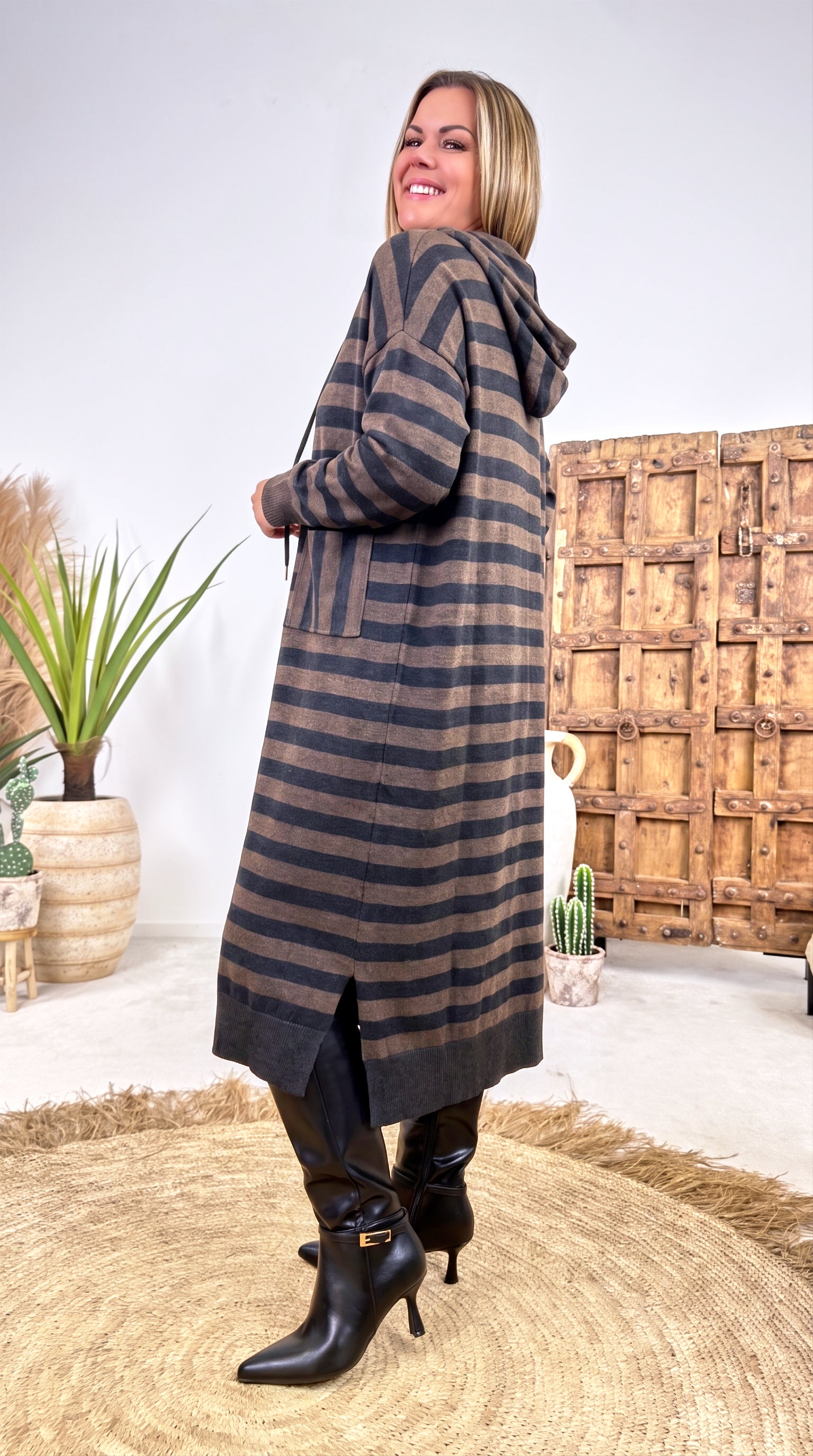 Lange Strickjacke Autumn Anchor *Schoko*