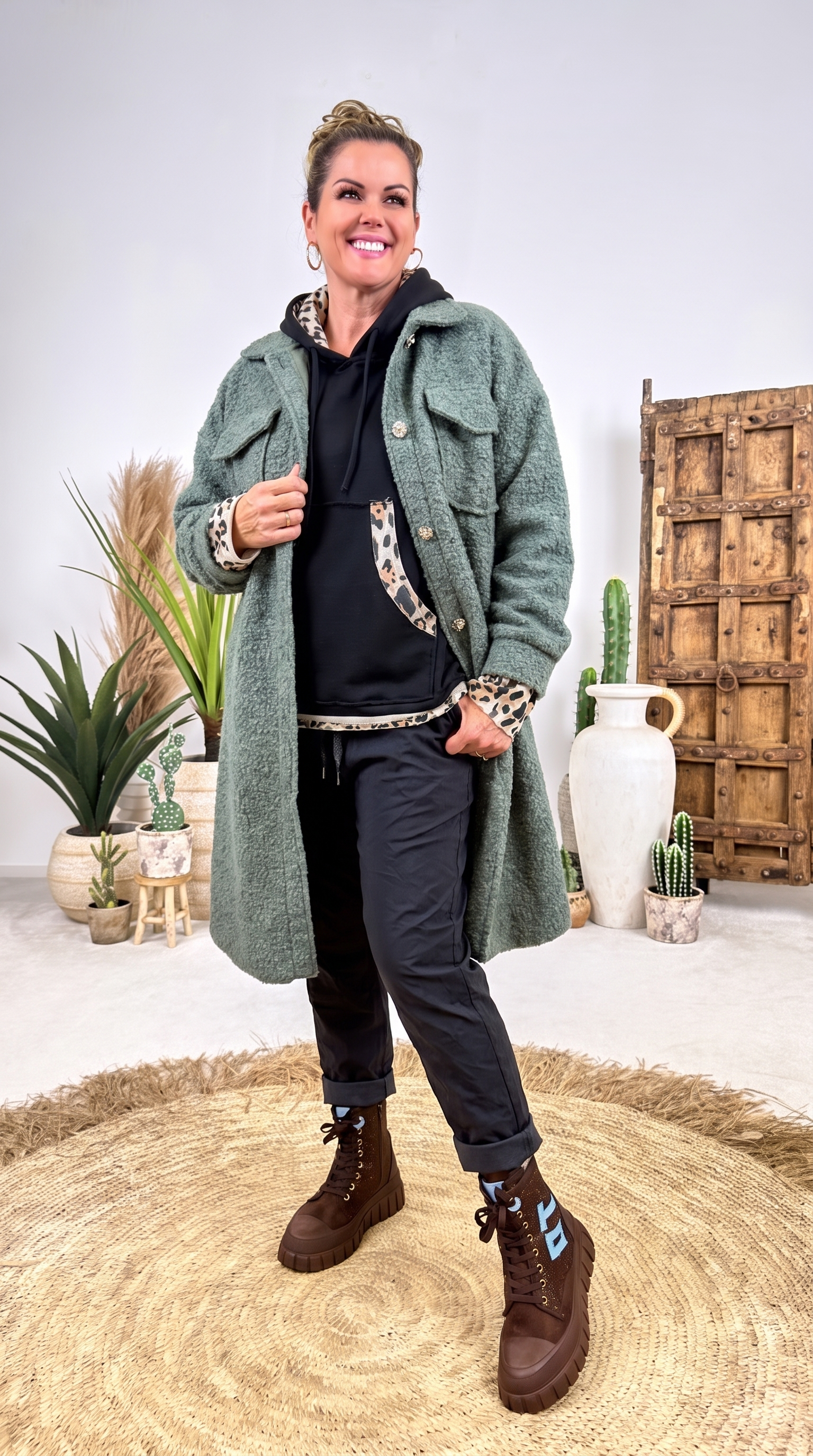 Mantel Boucle Luxe *Khaki*