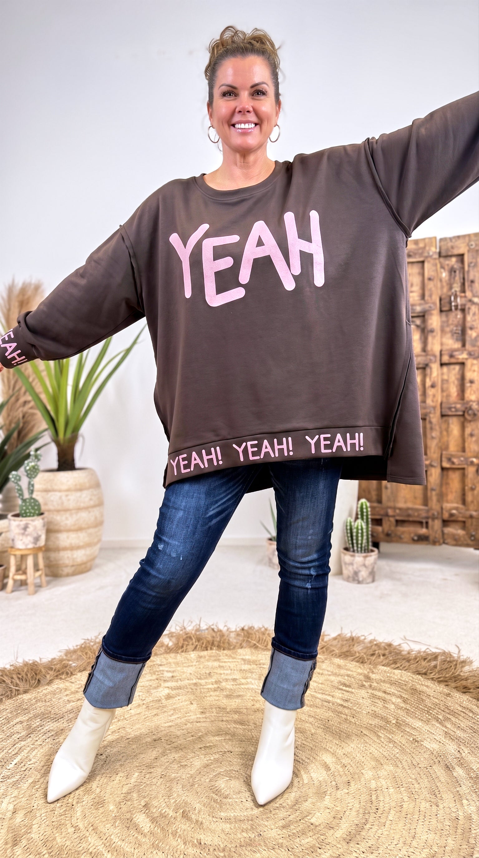 Oversized Sweatshirt  Yeah *Schoko*