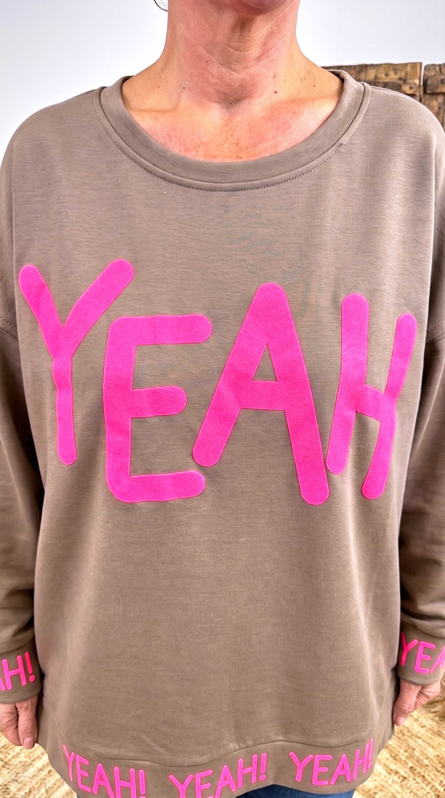 Oversized Sweatshirt  Yeah *Taupe*