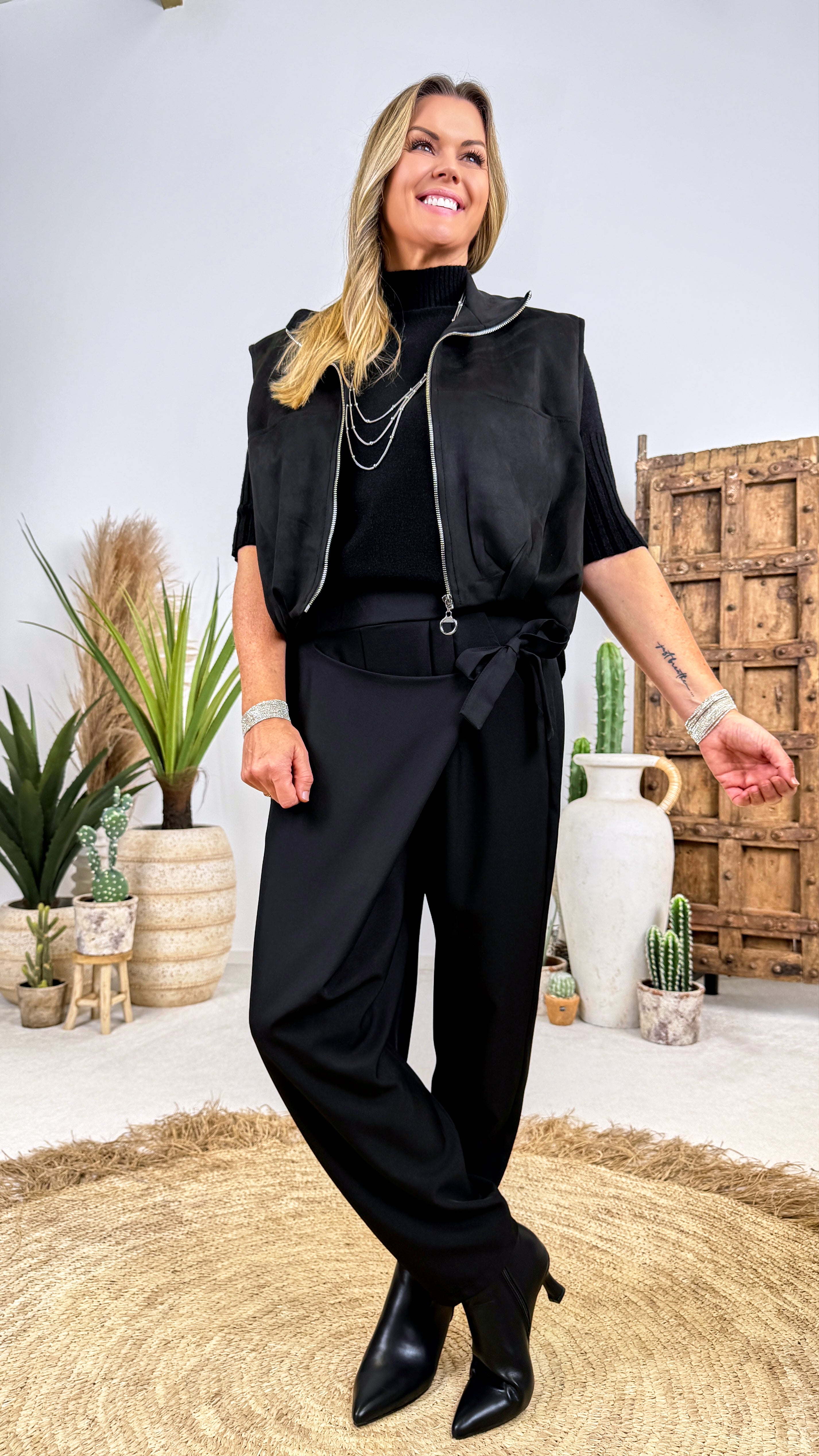 Hose Cascade Tie *Schwarz*