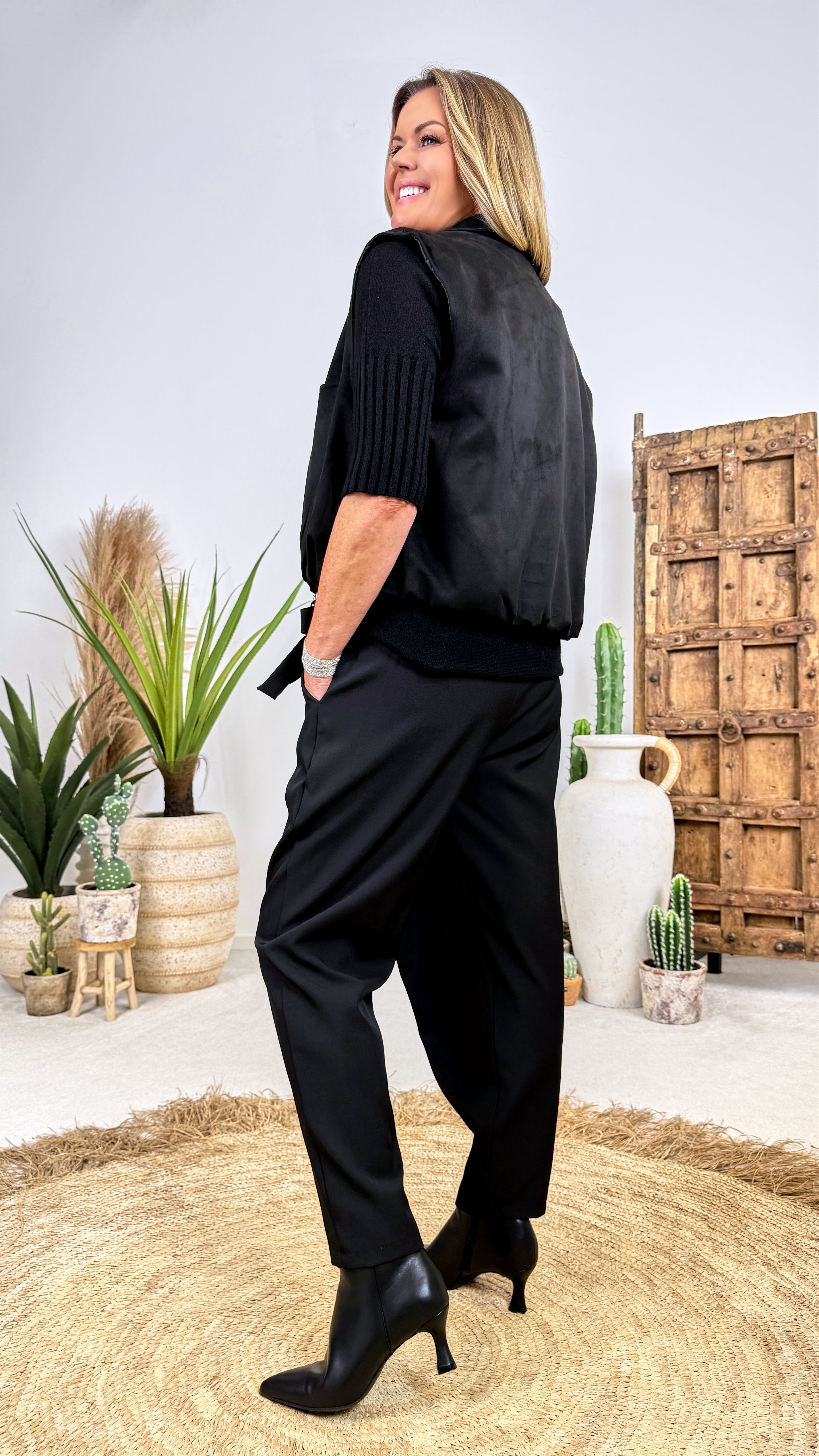 Hose Cascade Tie *Schwarz*
