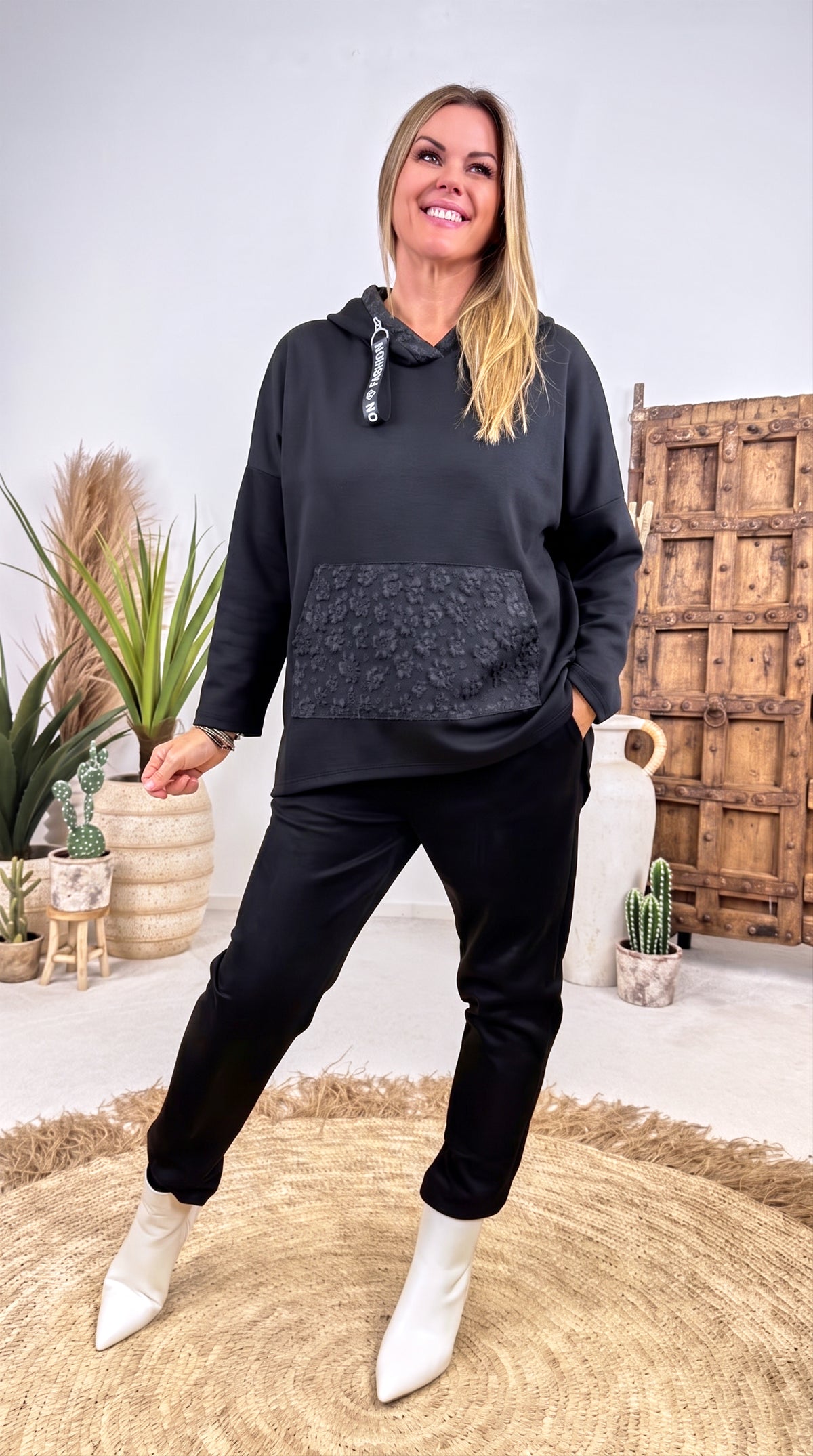 Hoodie Veldt Bloom *Schwarz*