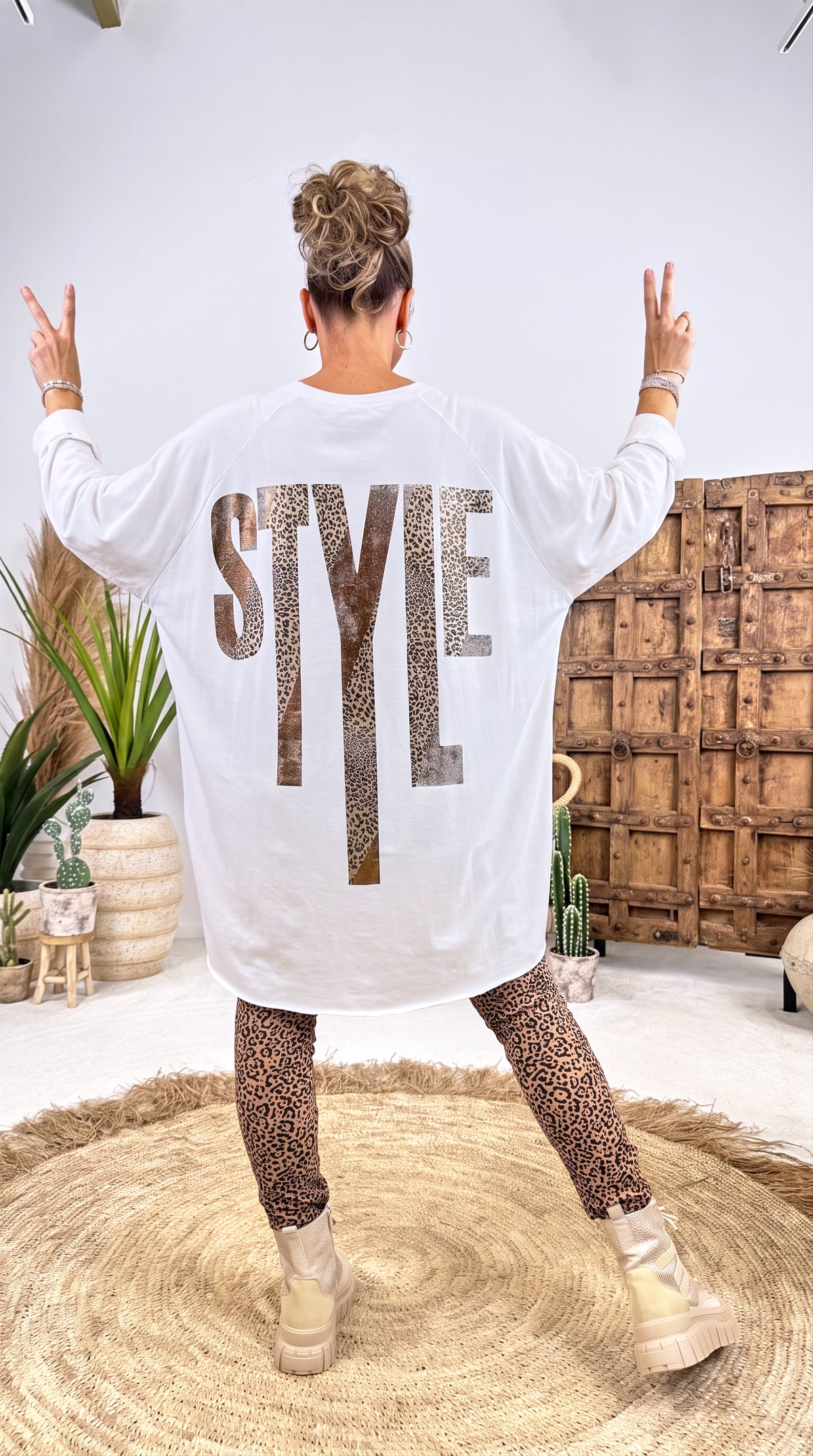 Oversized Langarmshirt Drumbeat *Weiß*