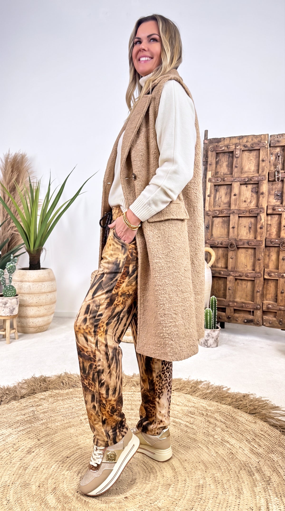 Lange Weste Almendra *Camel*