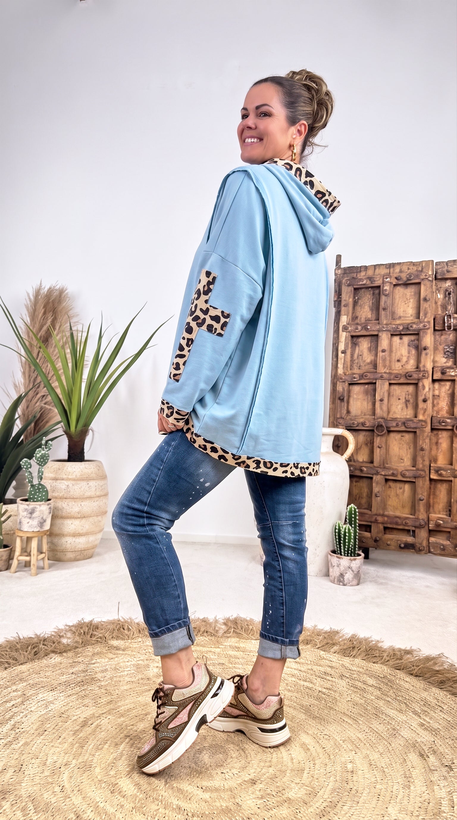 Hoodie  Forest Trail *Hellblau*