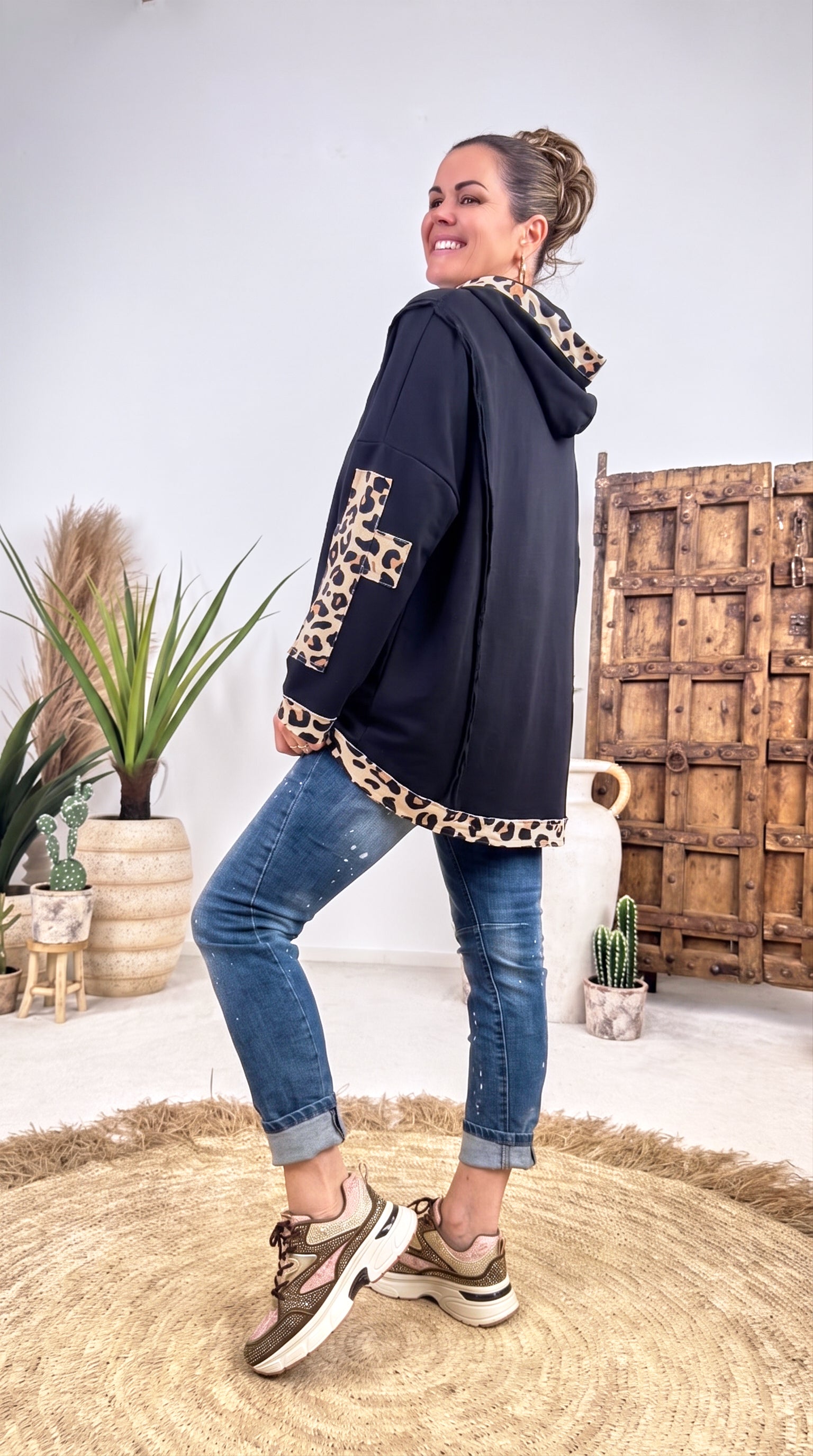 Hoodie  Forest Trail *Schwarz*