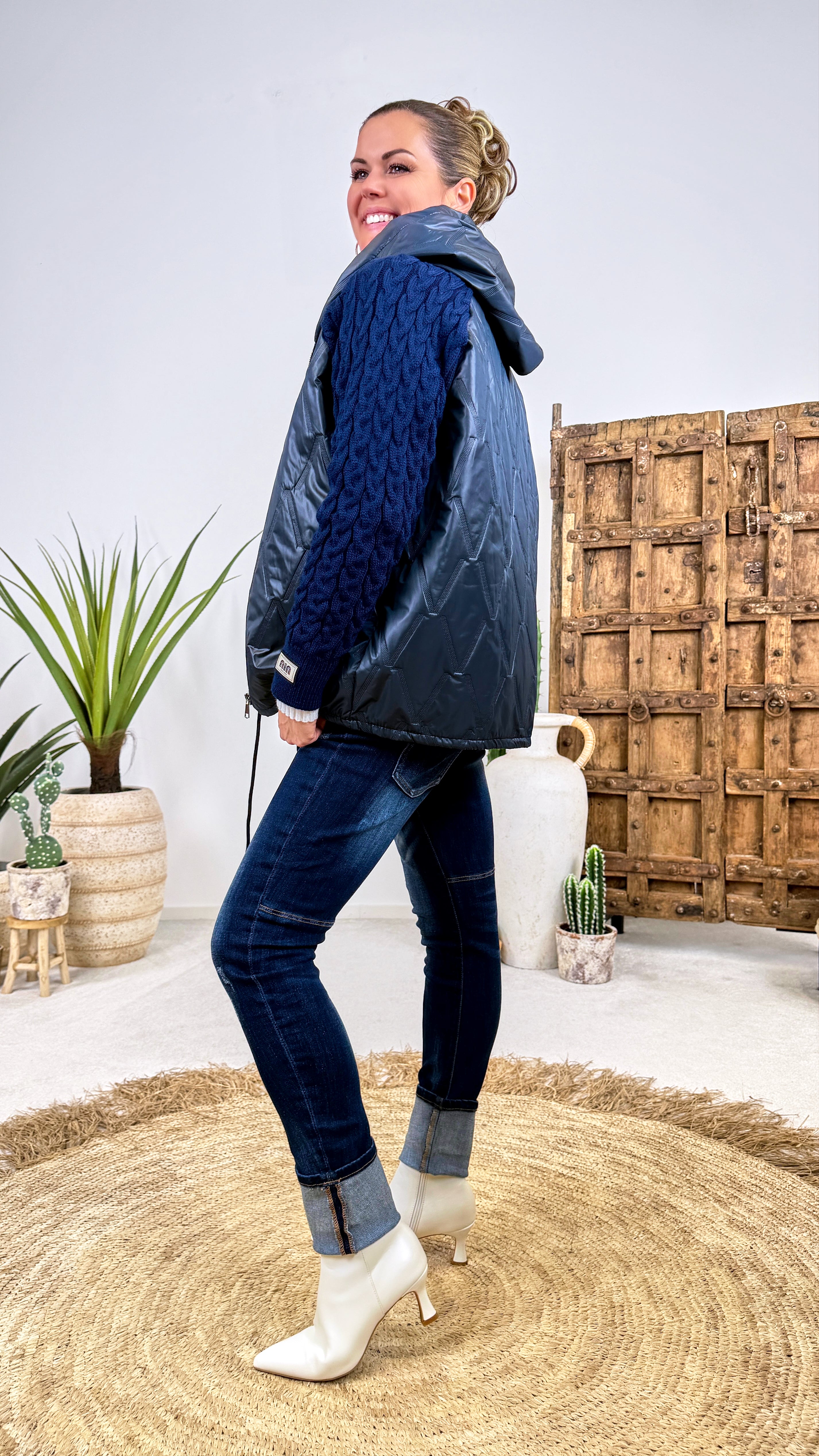 Jacke Amber Falls *Dunkelblau* (lieferbar ab 13.9.26)