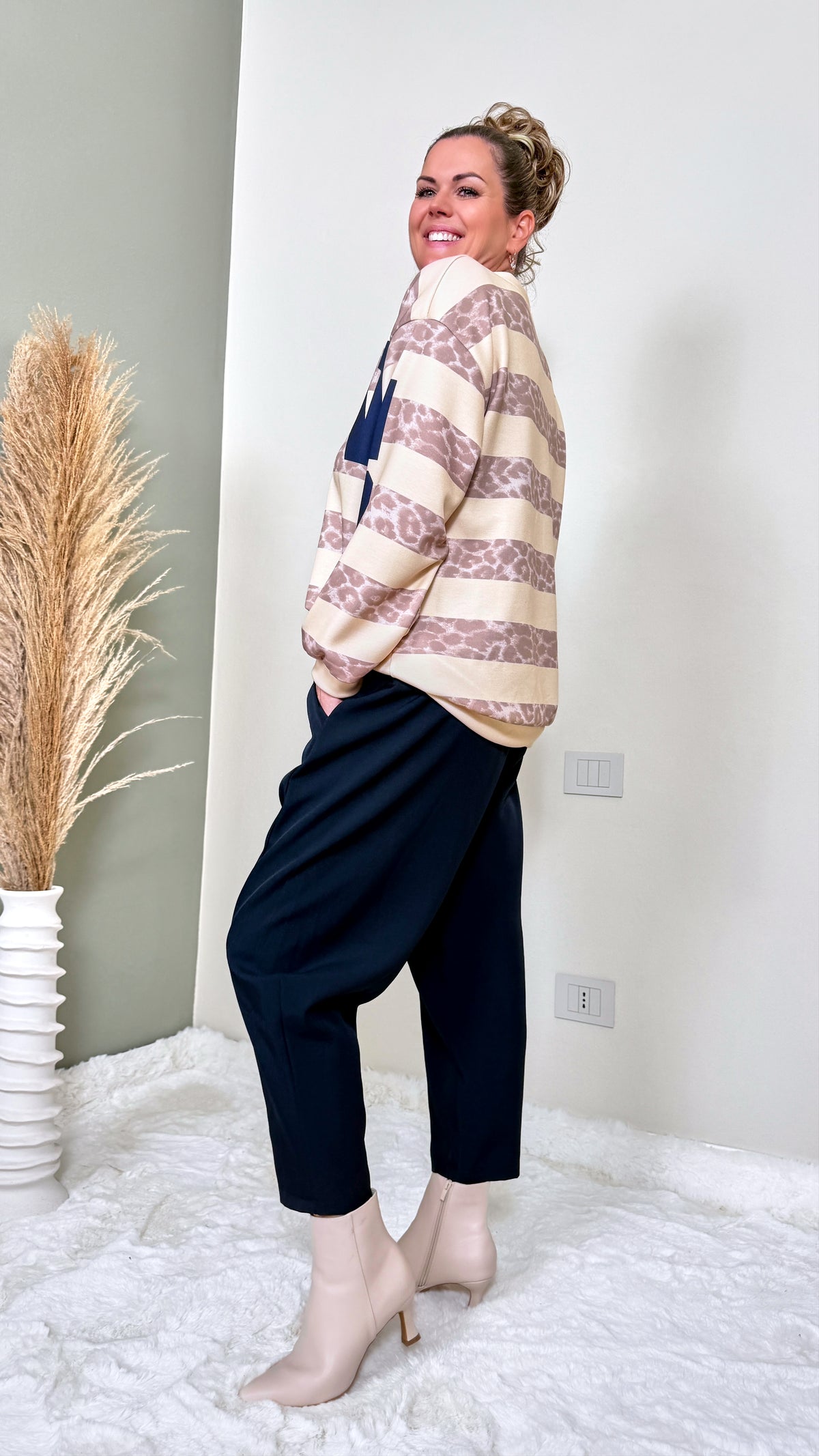 Sweatshirt Nebbia *Dunkelblau*