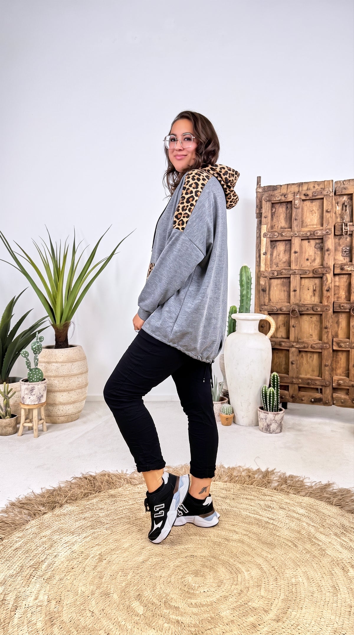 Hoodie Leopard Canyon *Grau*
