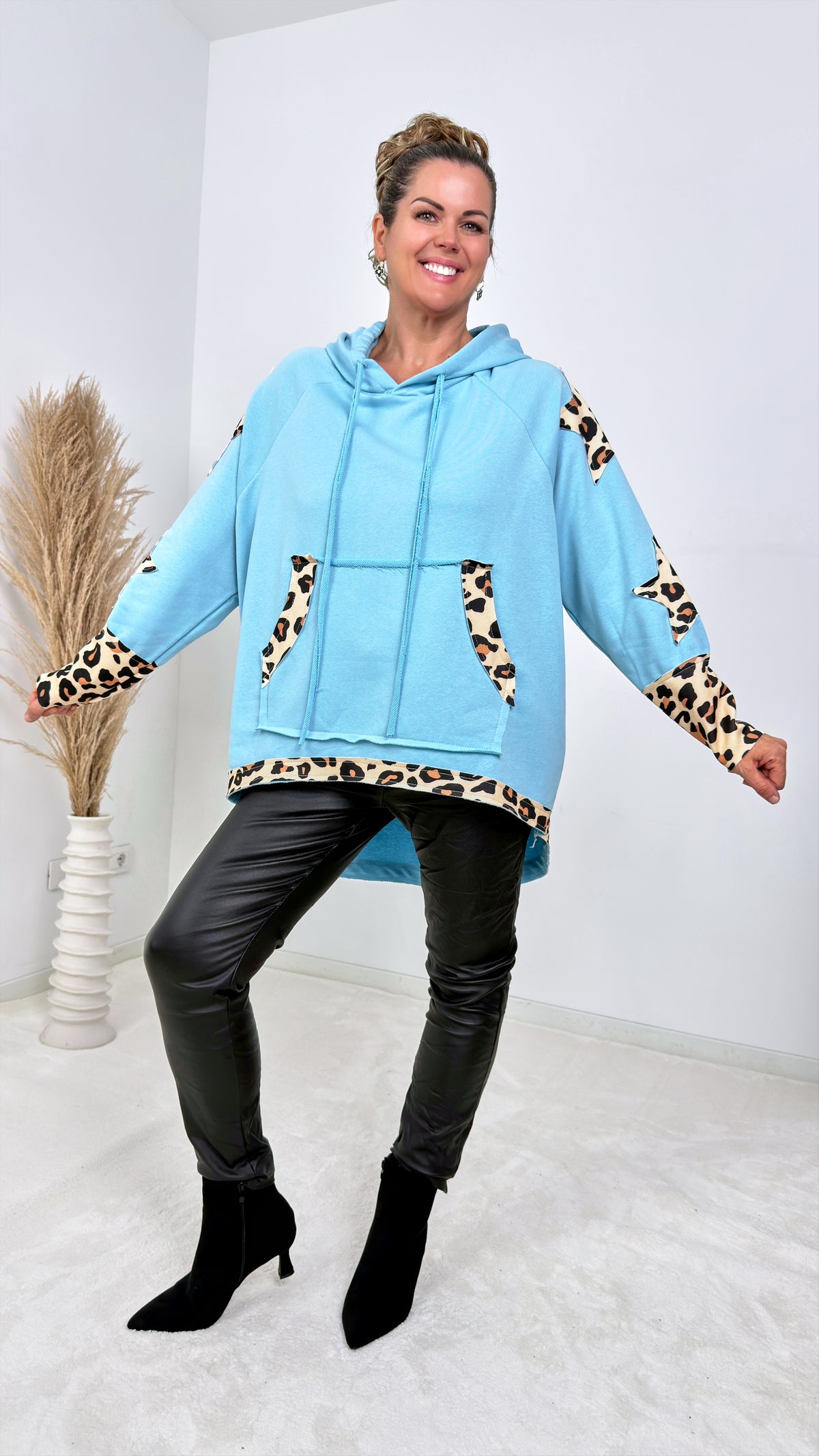 Hoodie Amber Fox *Hellblau*