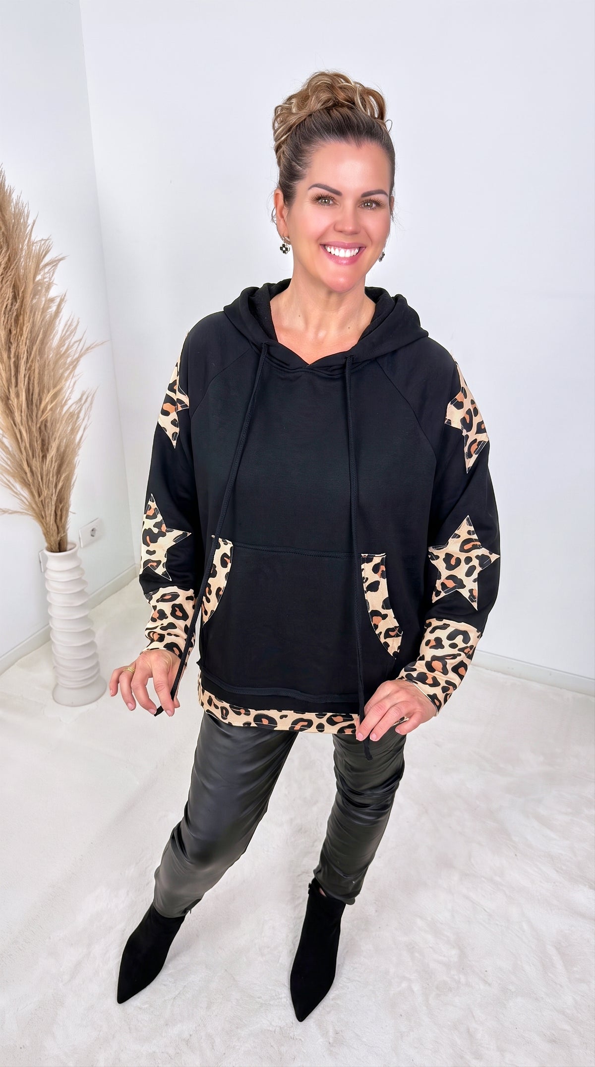 Hoodie Amber Fox *Schwarz*