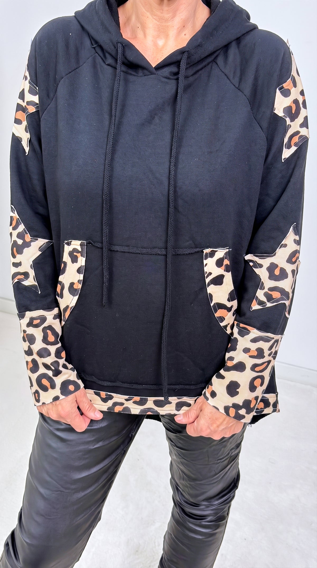 Hoodie Amber Fox *Schwarz*