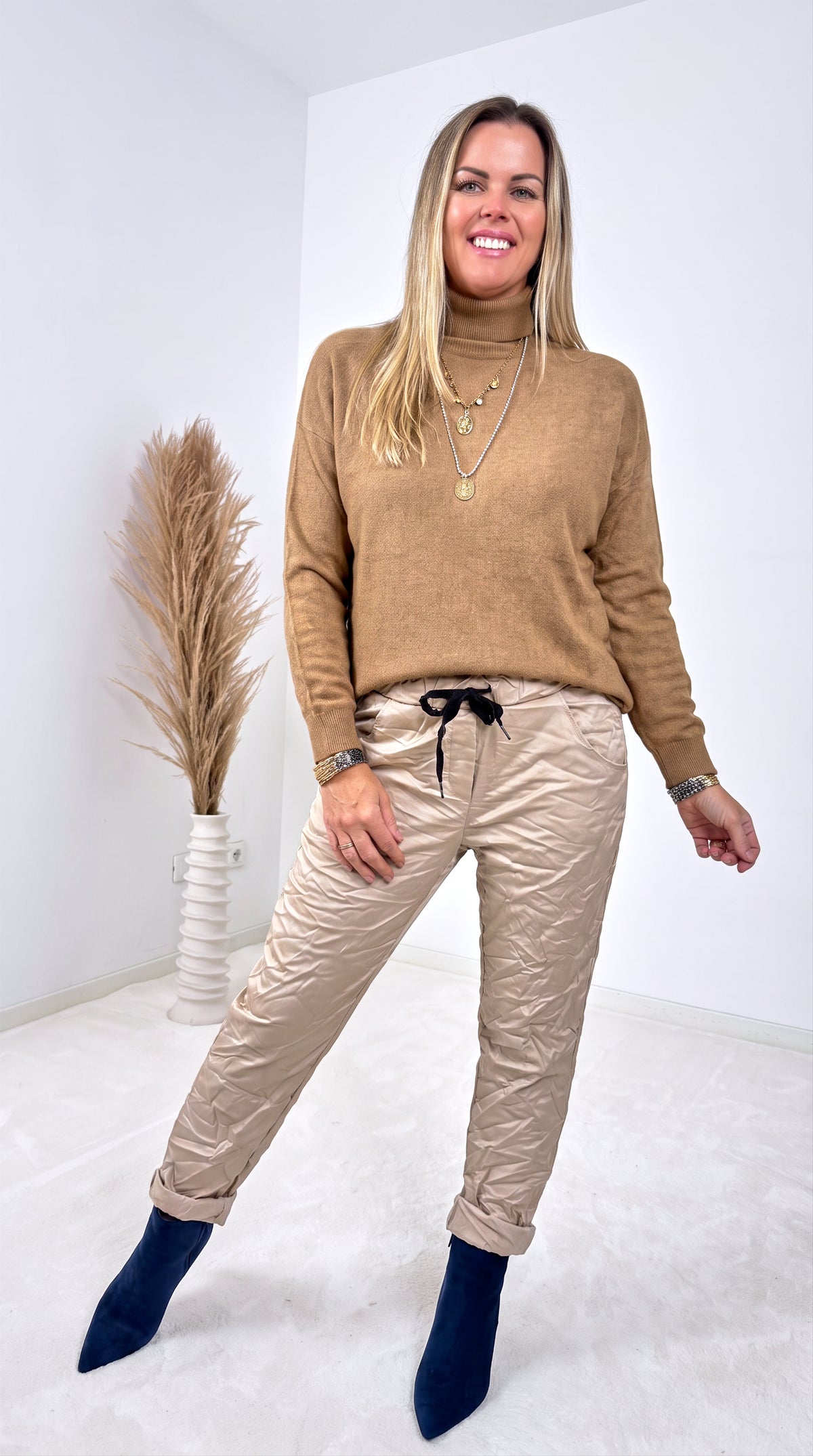 Dünner Rollkragenpullover Velory *Camel*