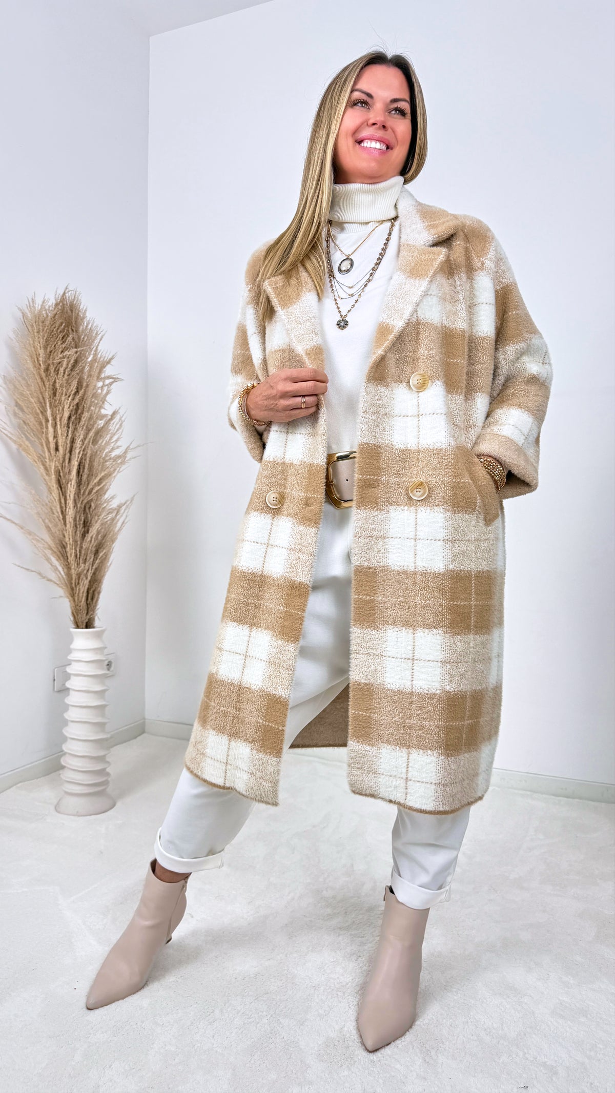 Mantel Fireside Wool