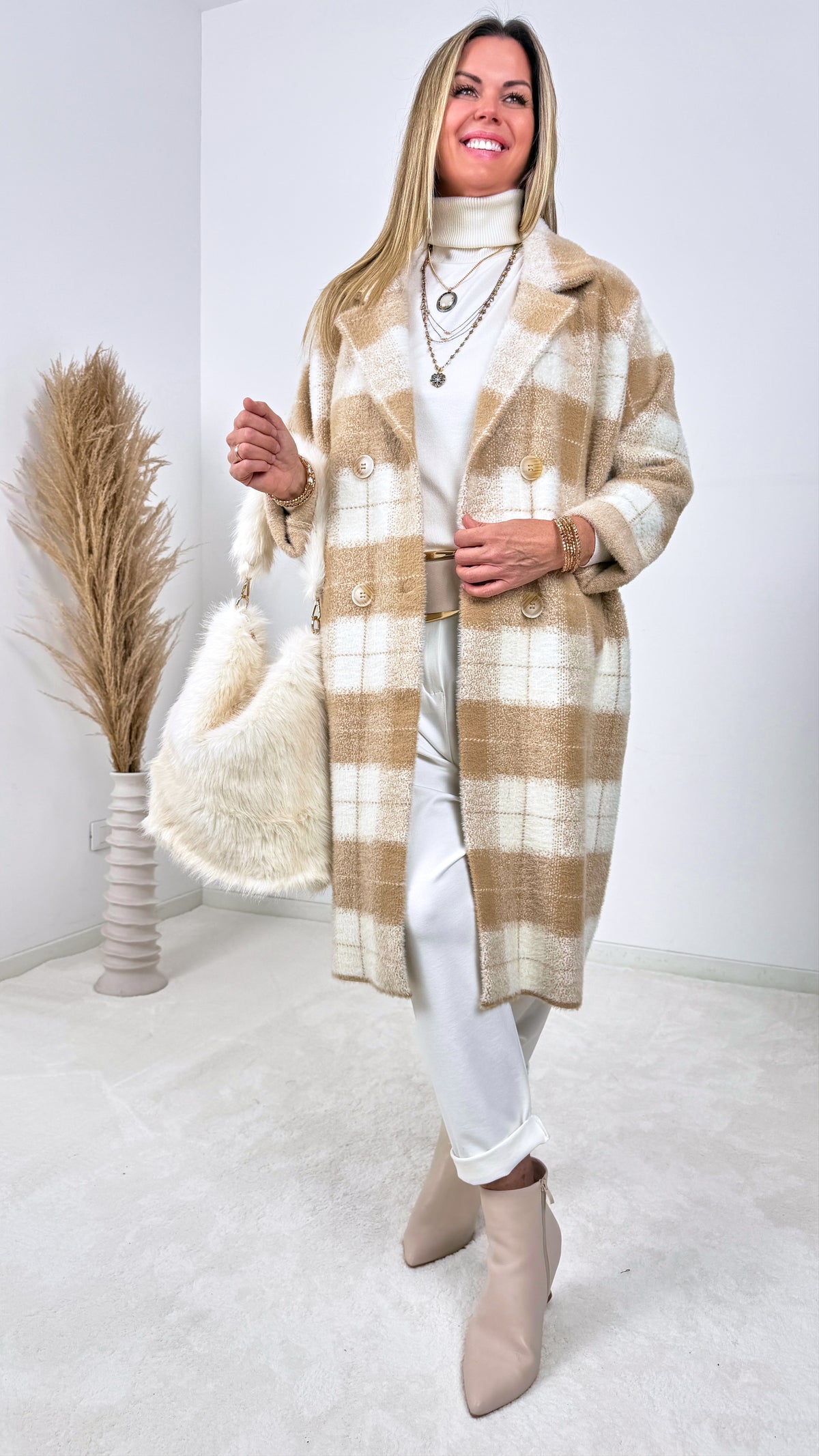 Mantel Fireside Wool