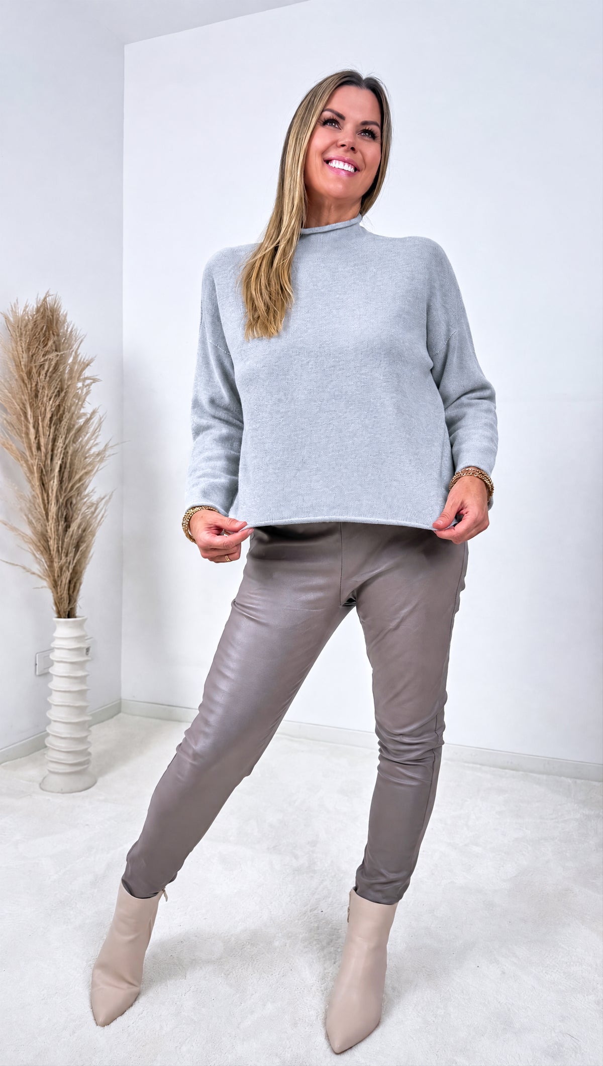 Strickpullover Wisteria *Hellgrau*